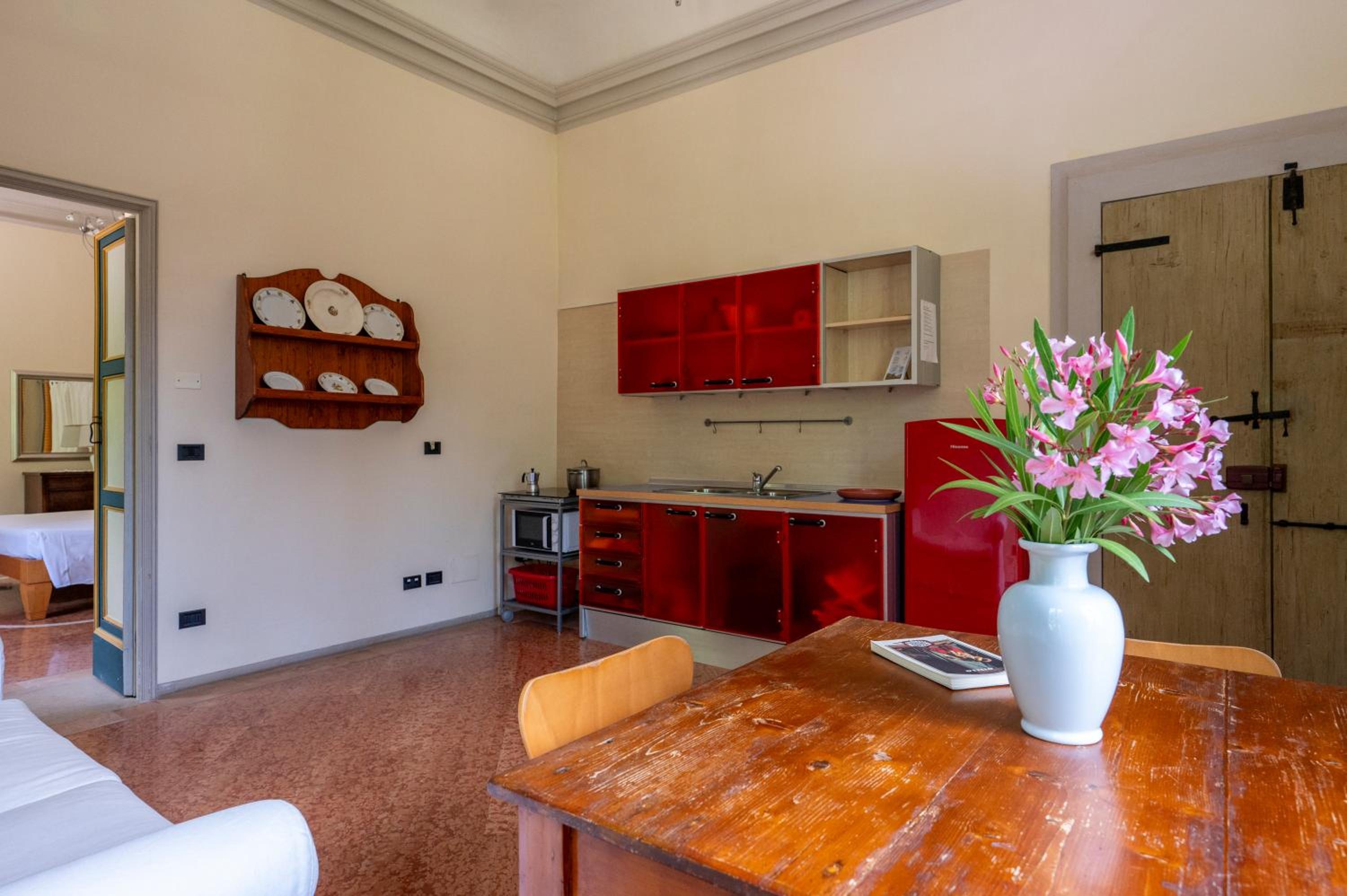 Superior One-Bedroom Apartment (4 Adults) photo 3