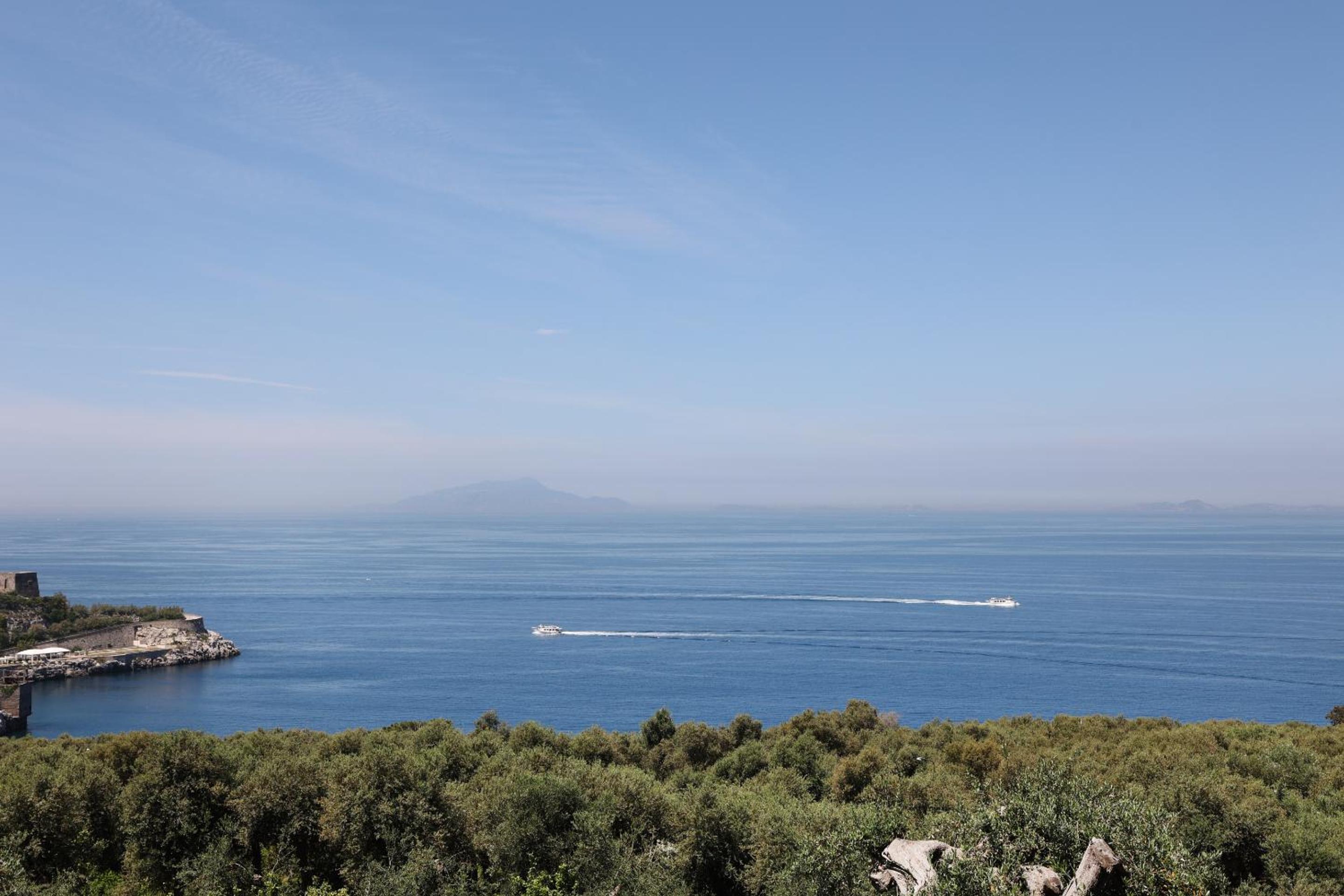 Double Room with Sea View - Photo 7
