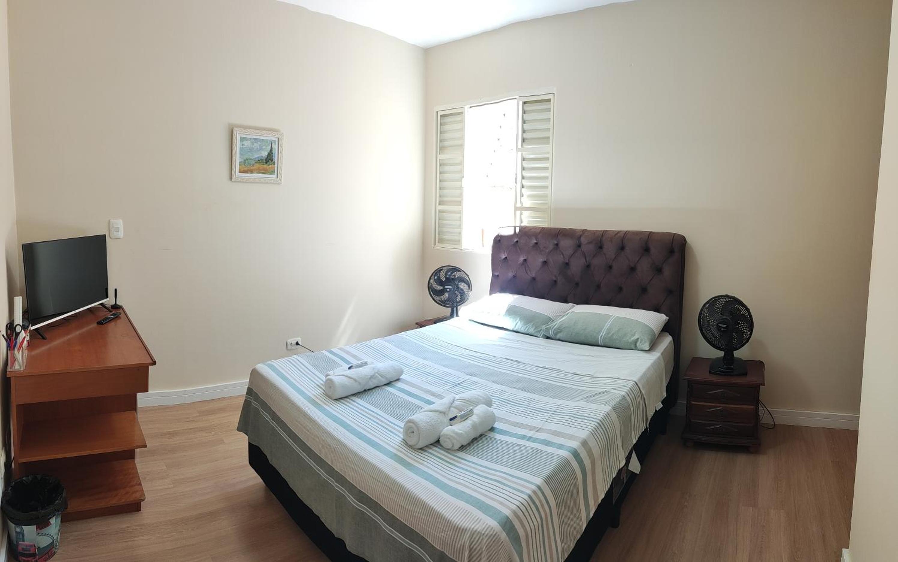 Three-Bedroom House photo 3