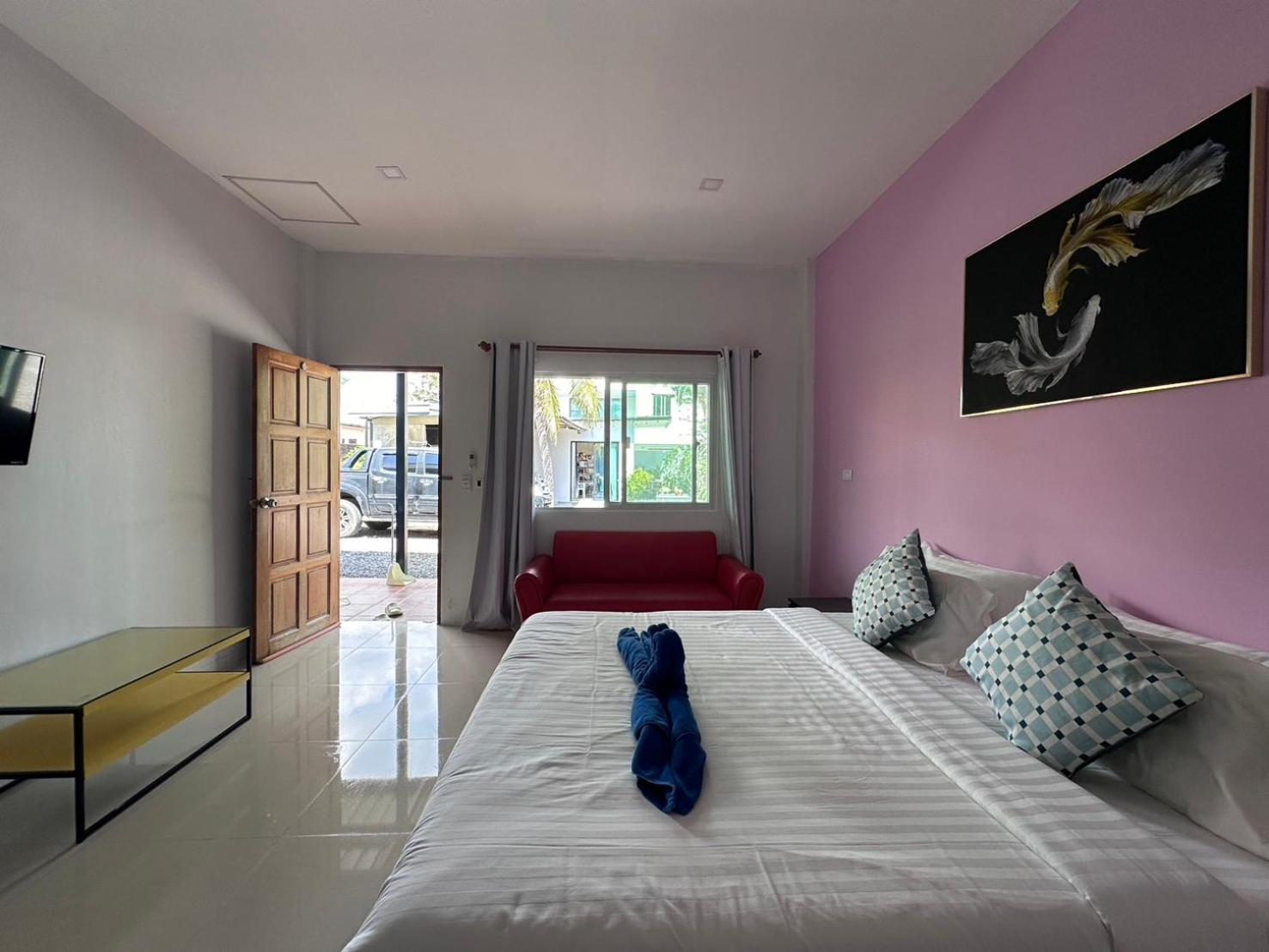 Double Room with Private Bathroom - Photo 3