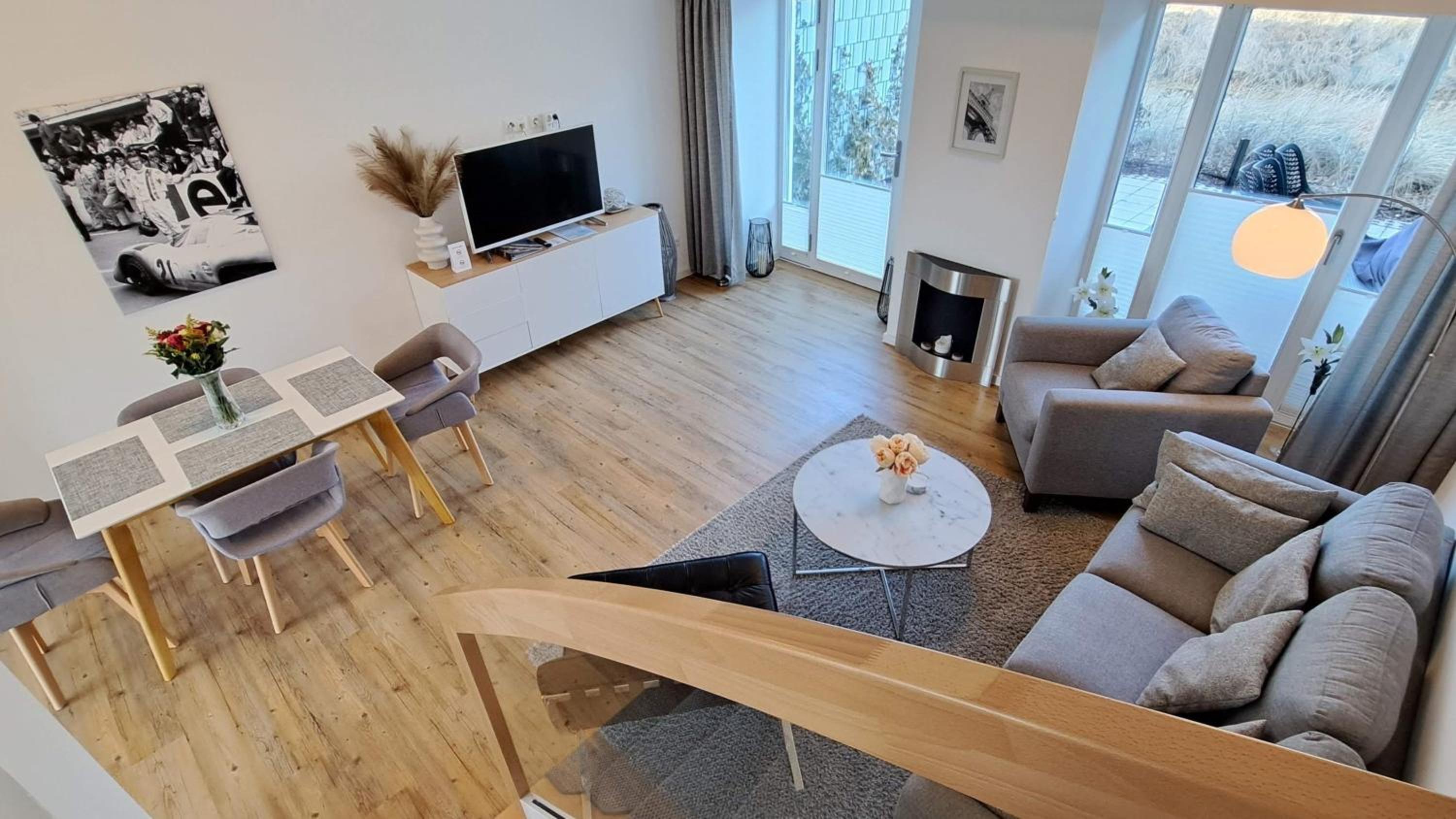 Apartment with Terrace photo 3