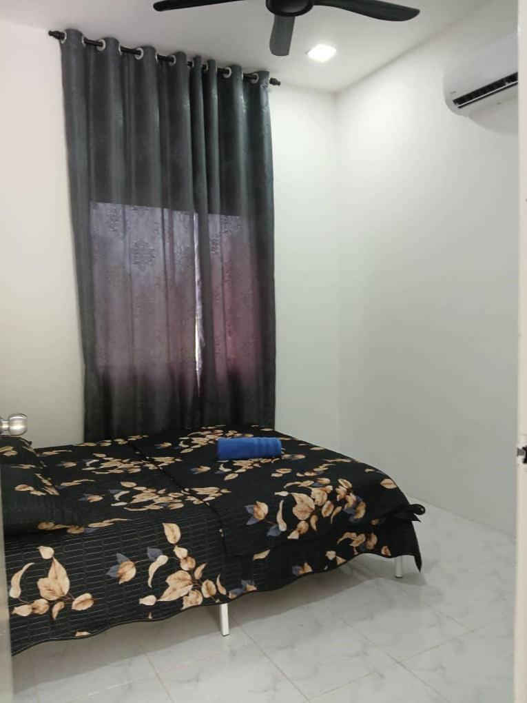 One-Bedroom House photo 1