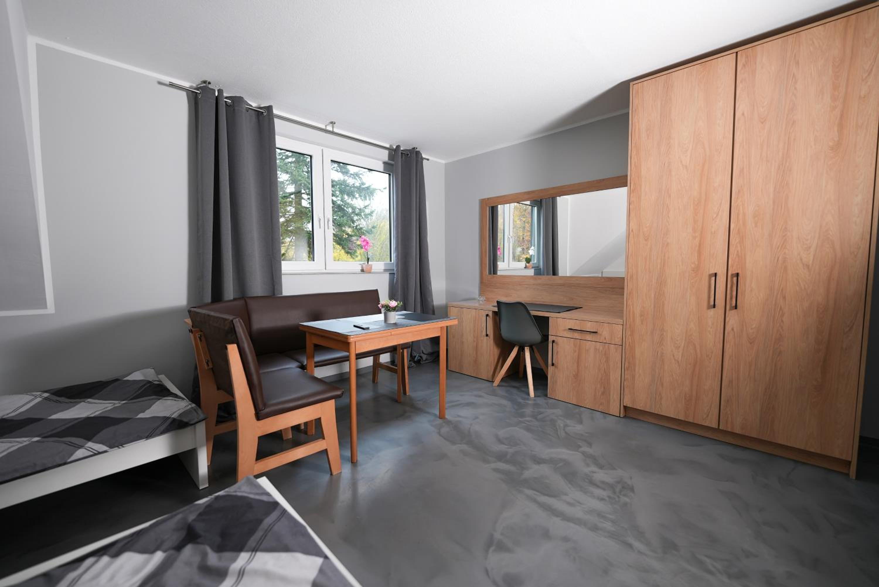 Apartment with Garden View