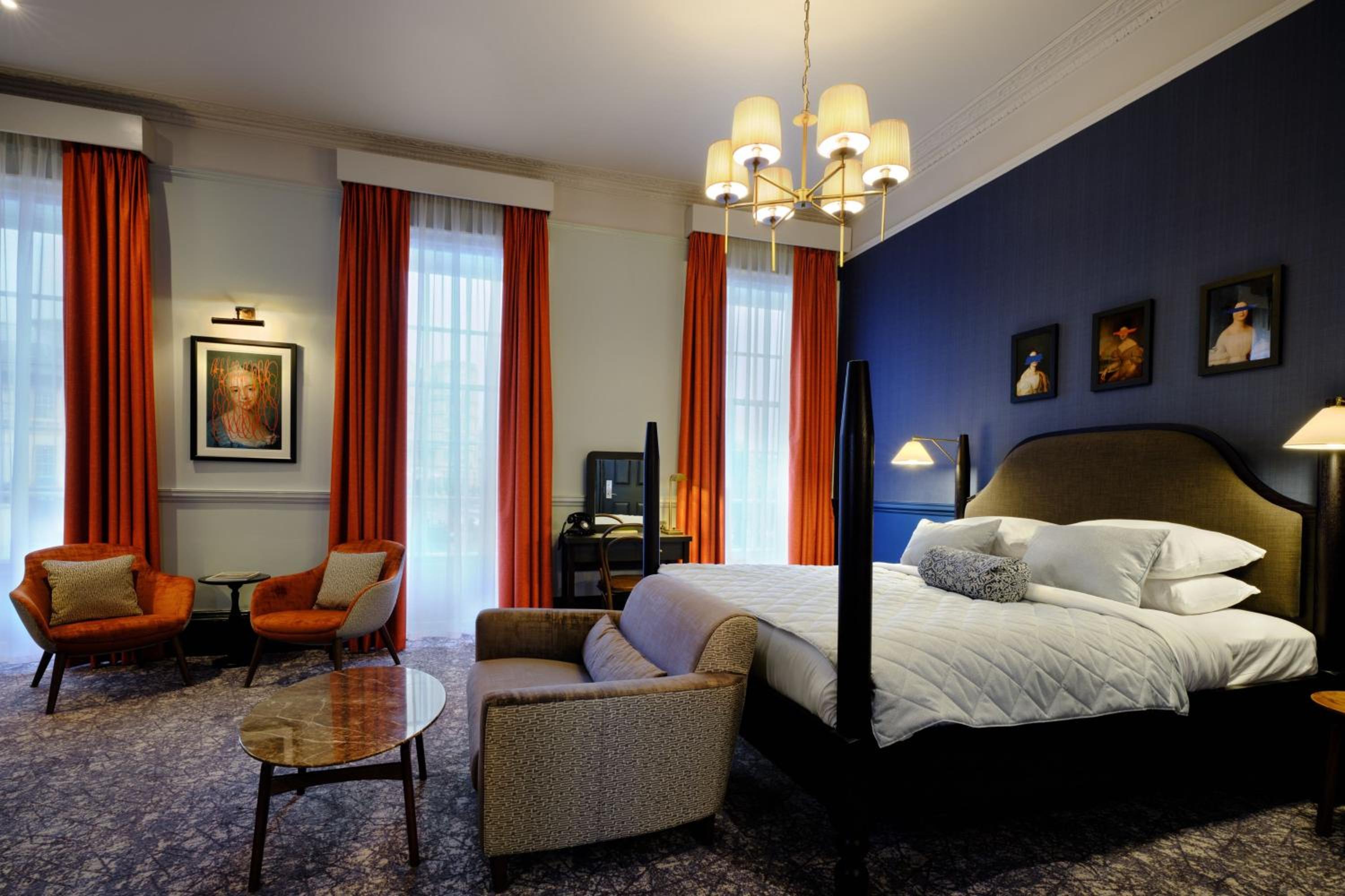 Two Bedroom Suite - Photo 9