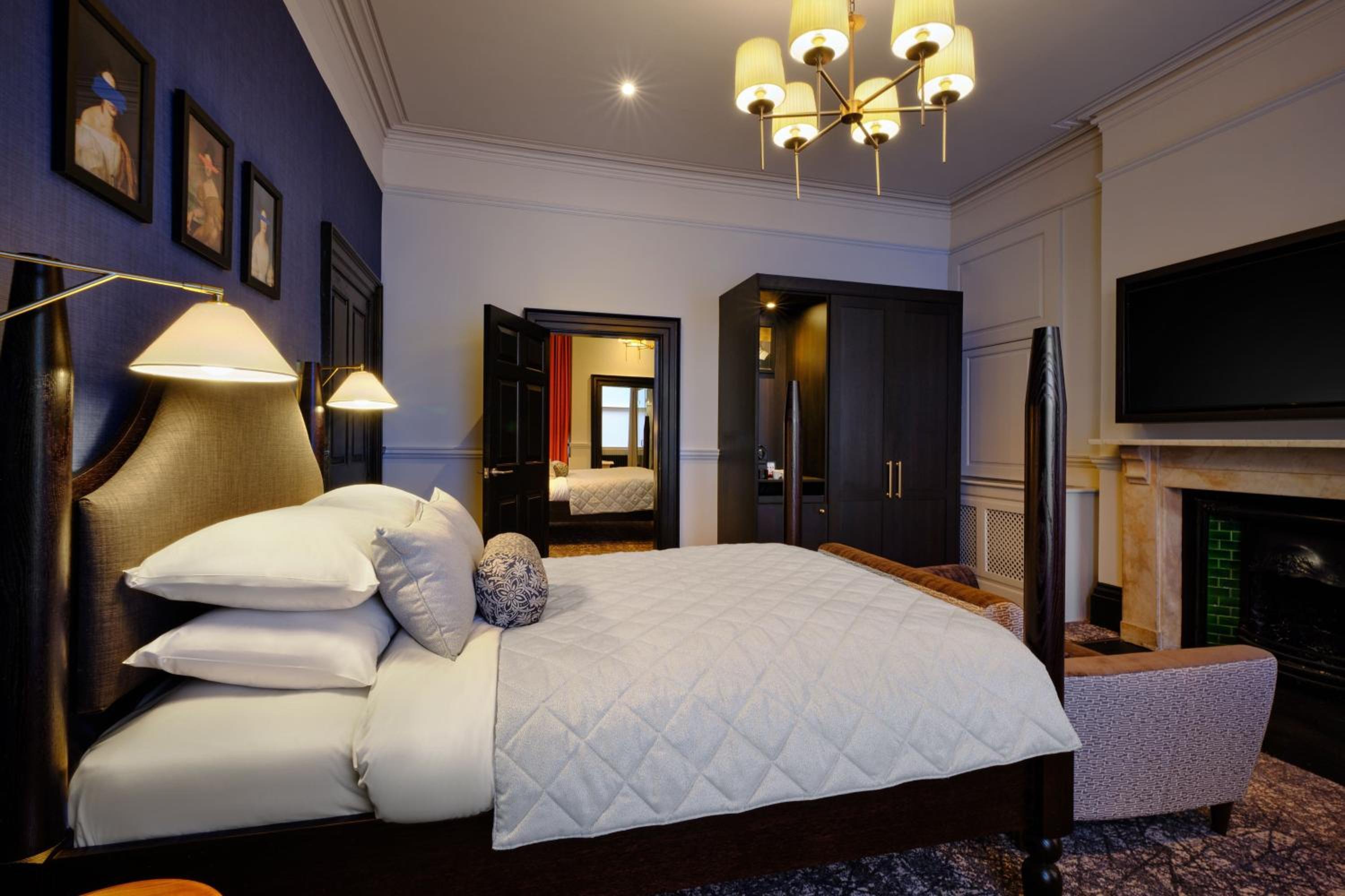 Two Bedroom Suite - Photo 3