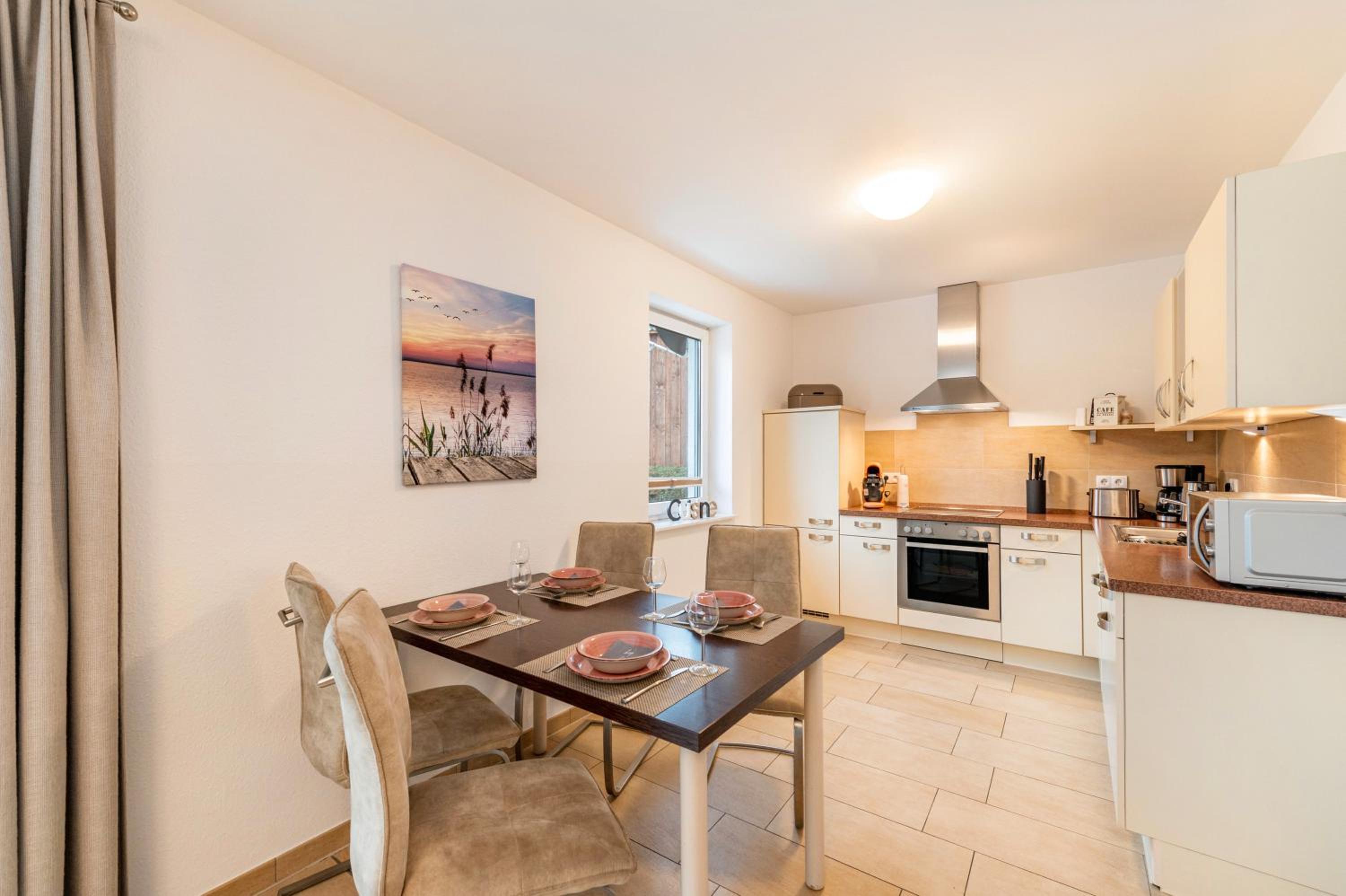 Two-Bedroom Deluxe Apartment with Garden View photo 3