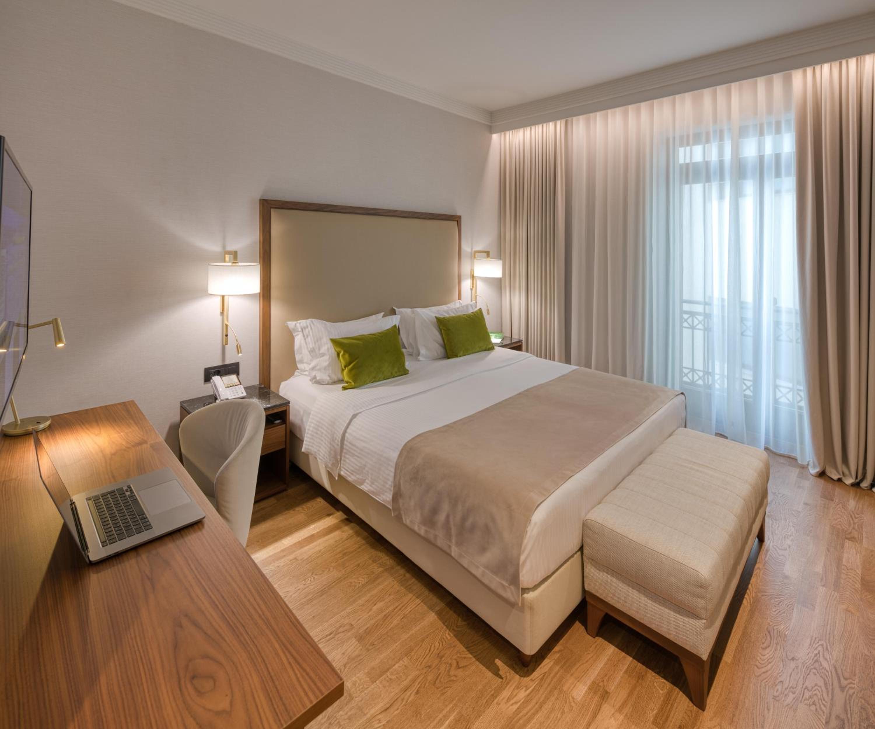 Classic Triple Room - Photo 4