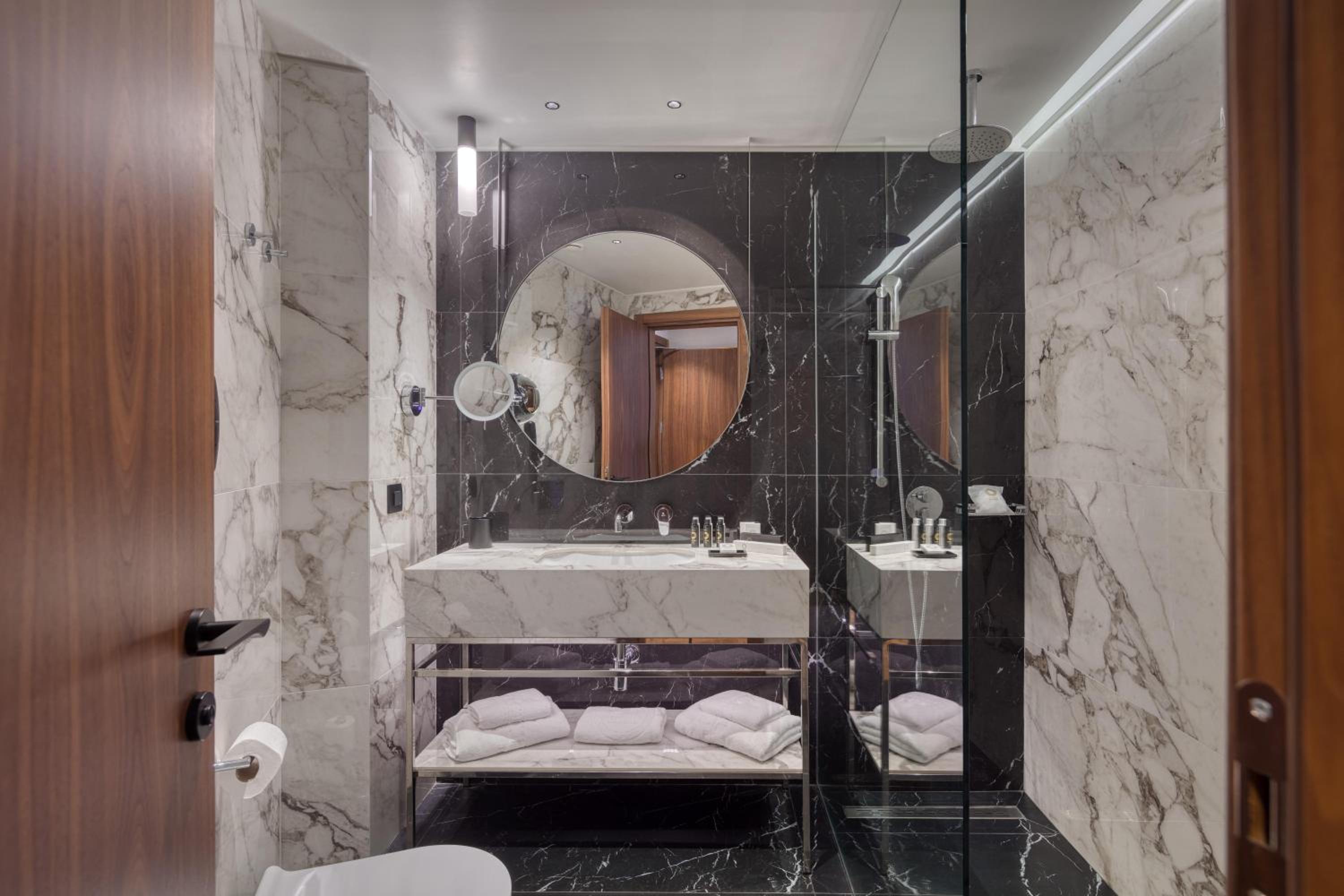 Classic Triple Room - Photo 2