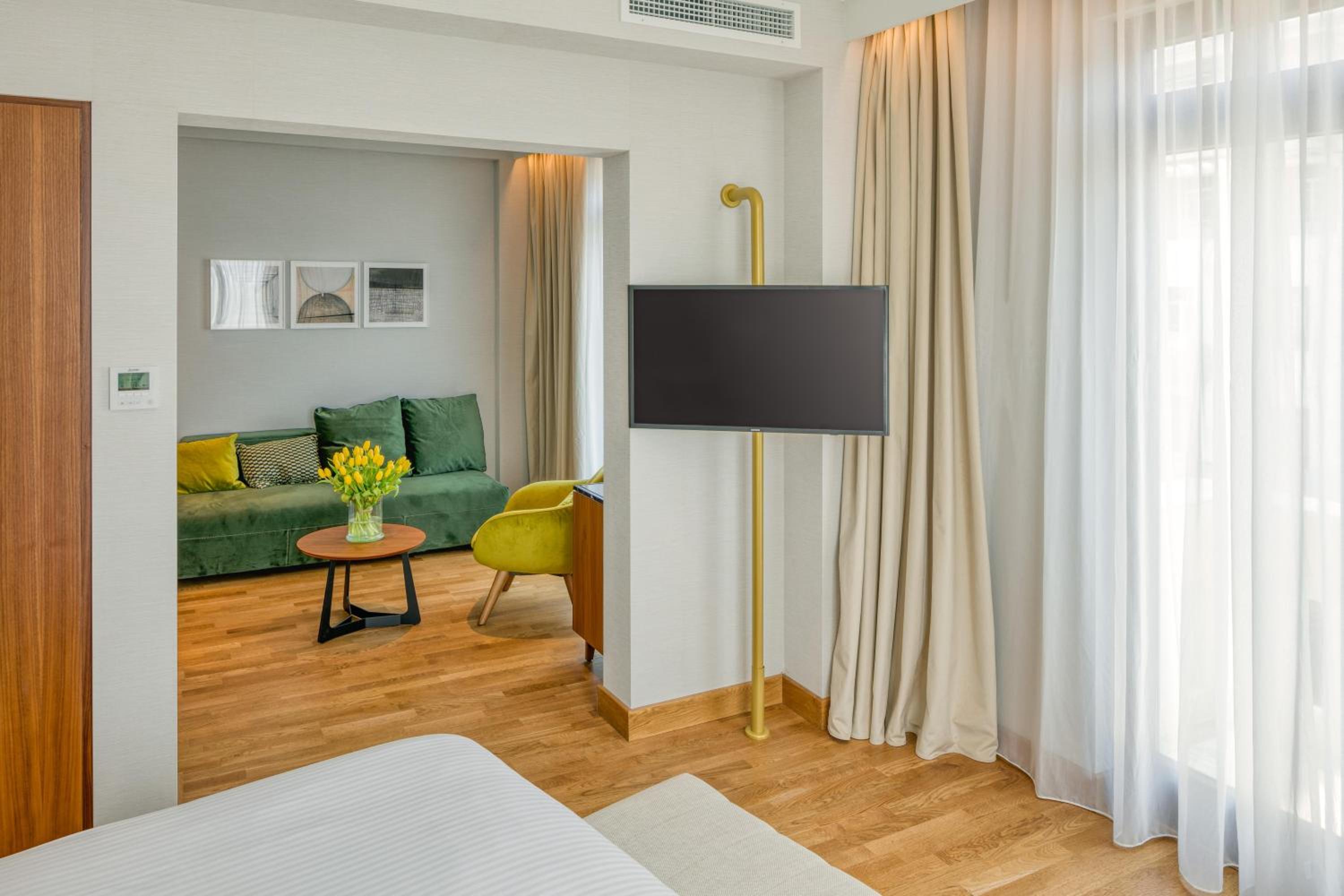 Junior Suite - Photo 1