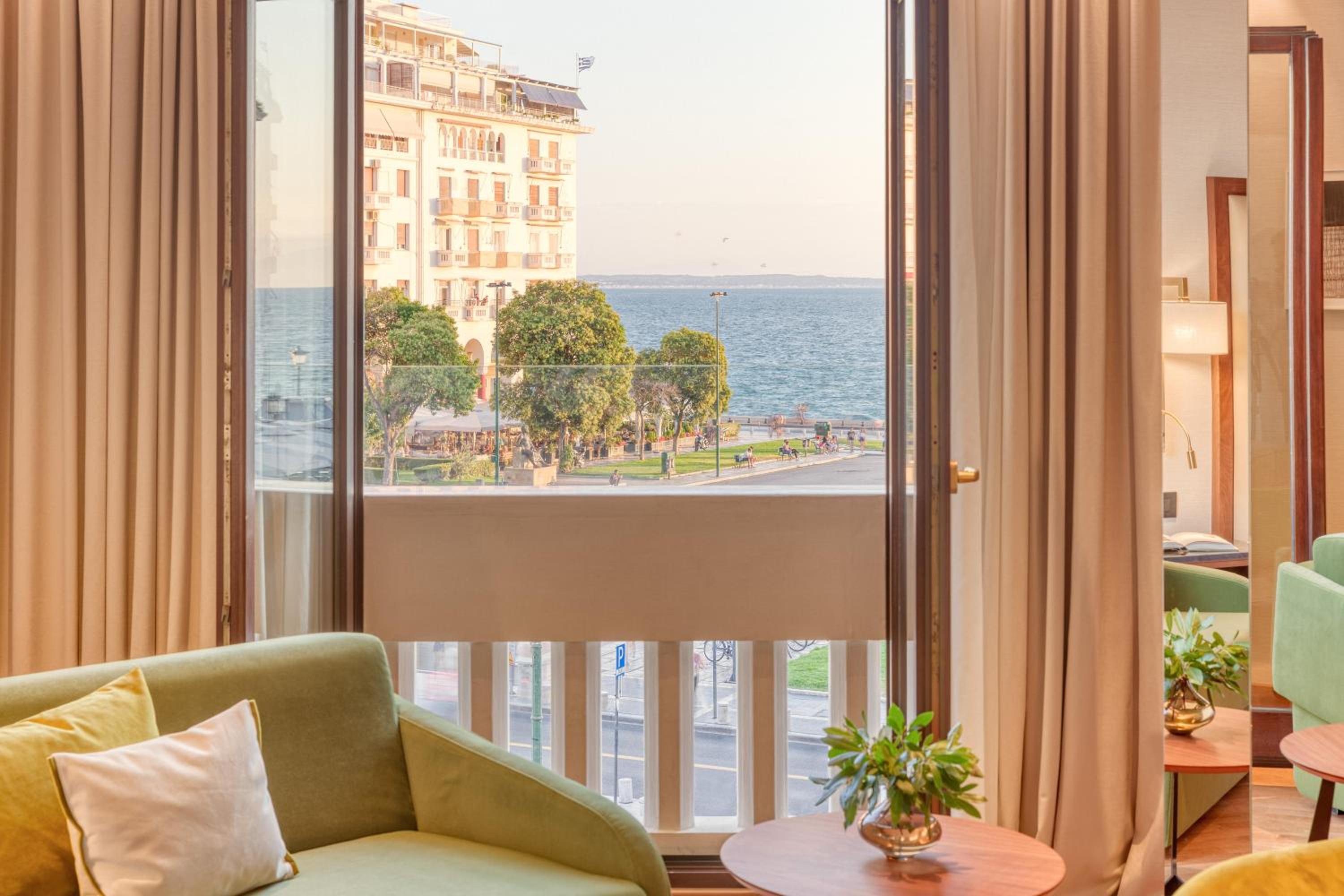 Superior Double or Twin Room with Sea View - Photo 2