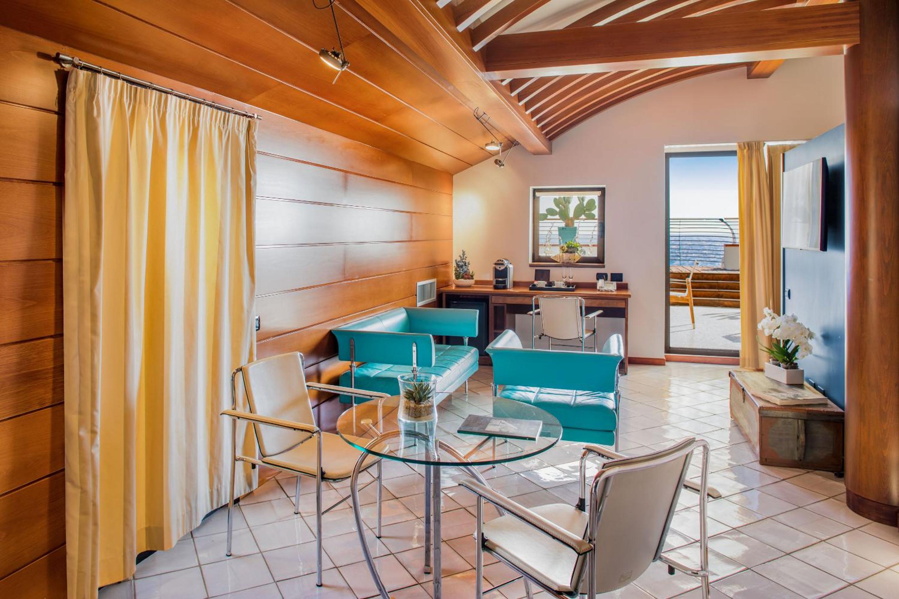 Presidential Suite with Terrace and Sea View