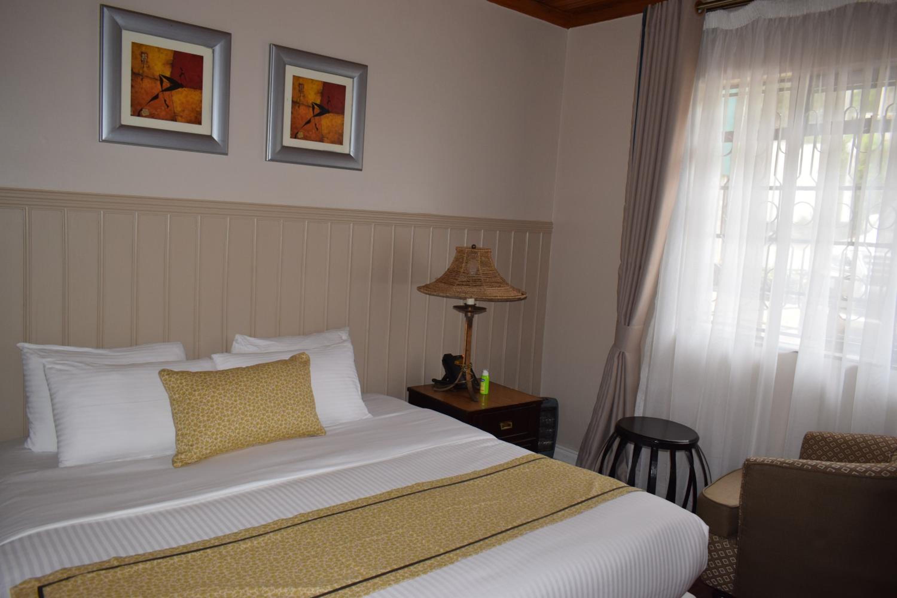 Superior Deluxe Double or Twin Room  photo 2
