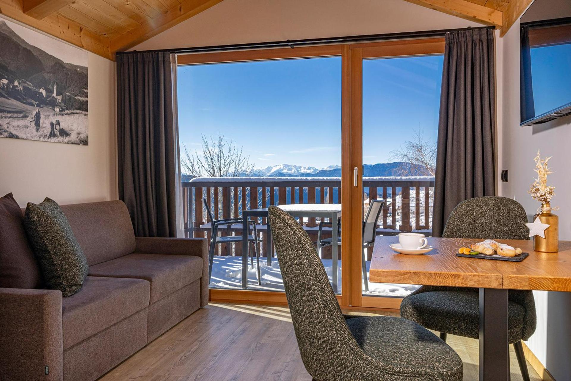 Superior One-Bedroom Apartment with Balcony - Photo 21