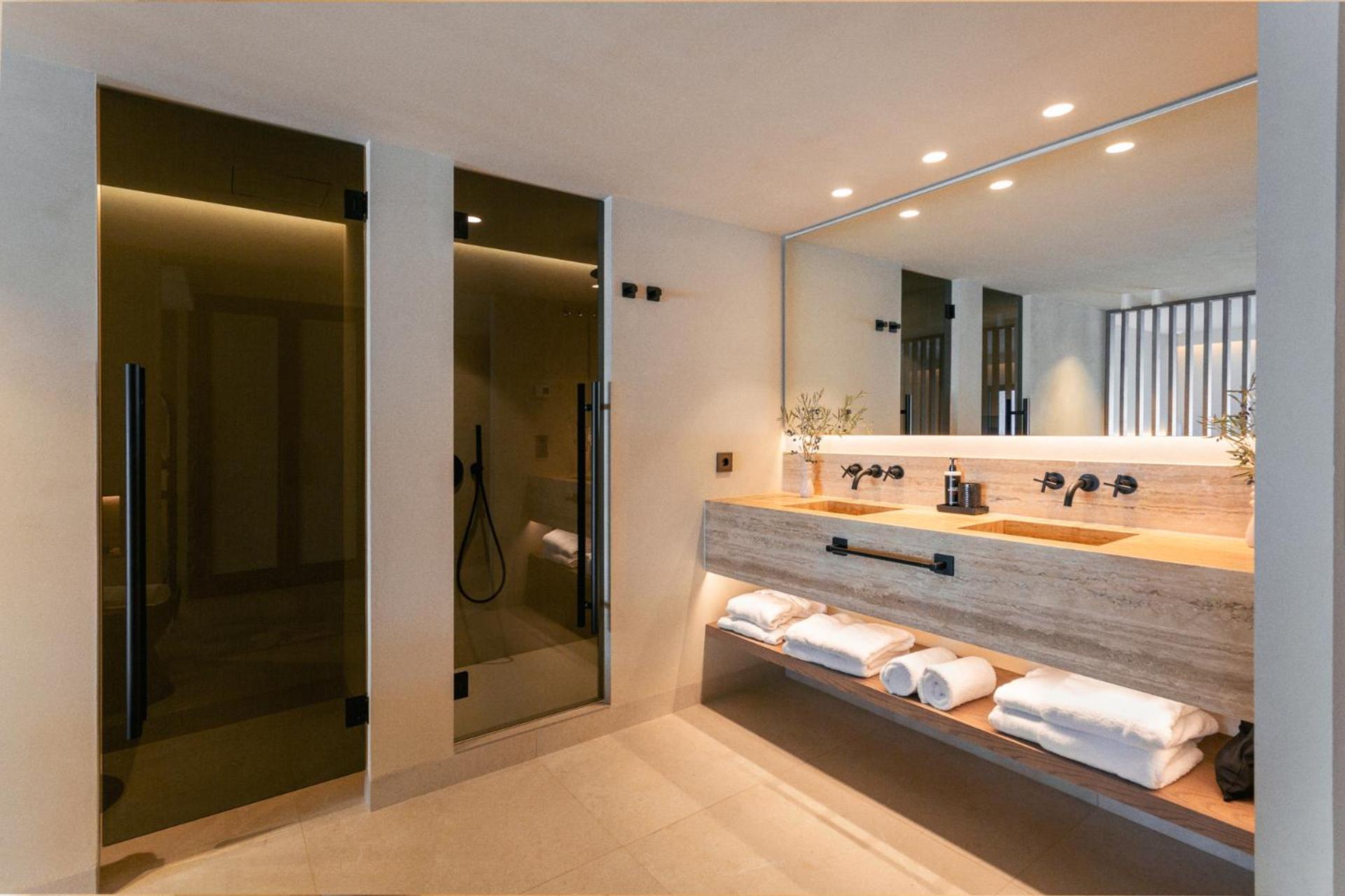 Junior Suite with Plunge Pool - Photo 10