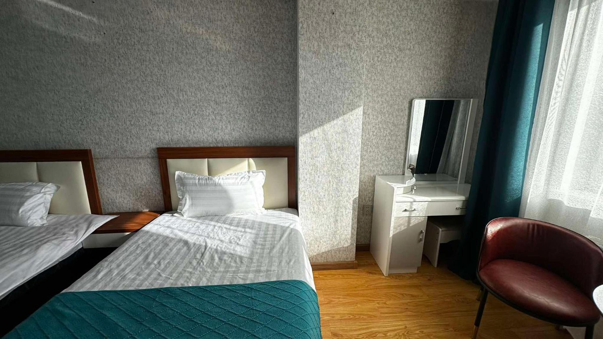 Standard Twin Room photo 2