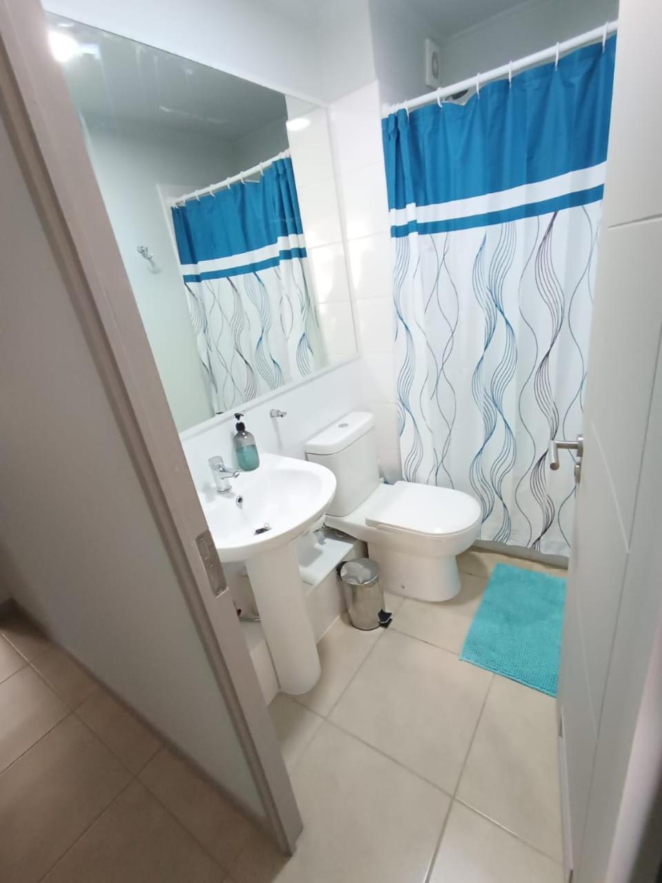 Single Room With Private Bathroom photo 2