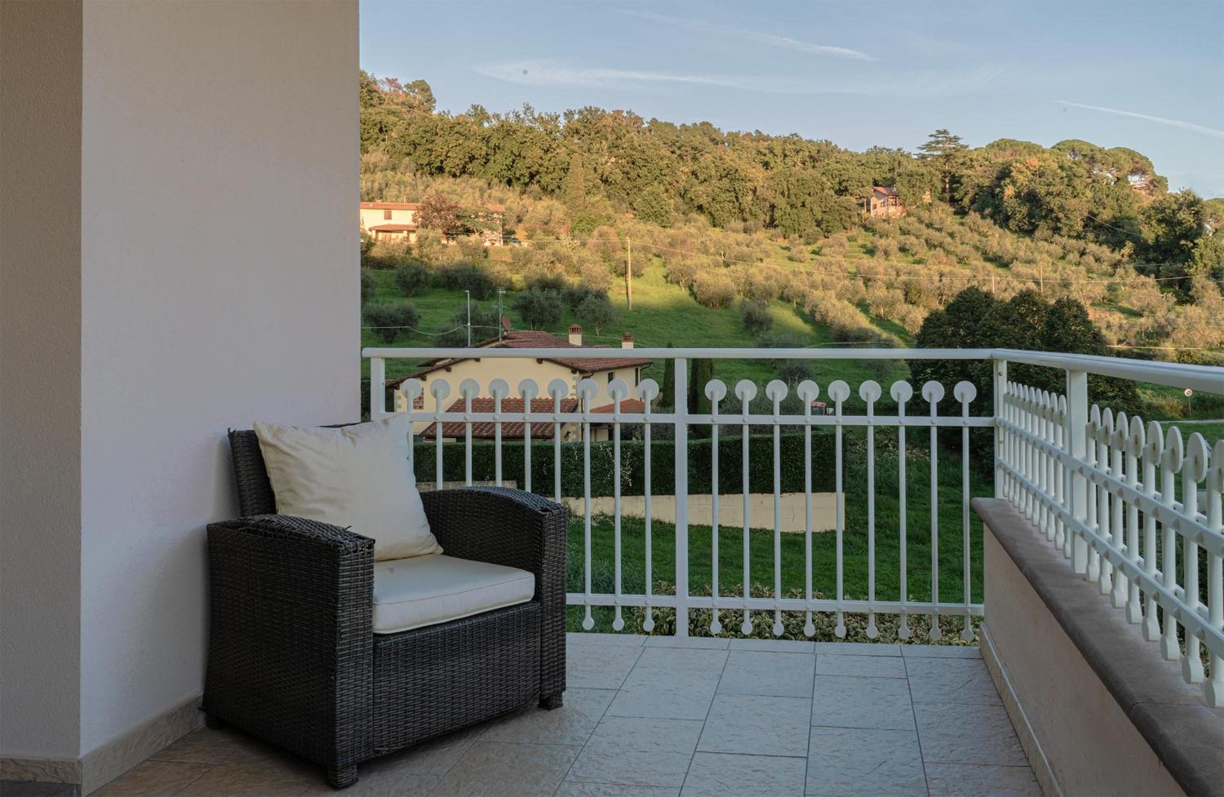 Villa photo 2