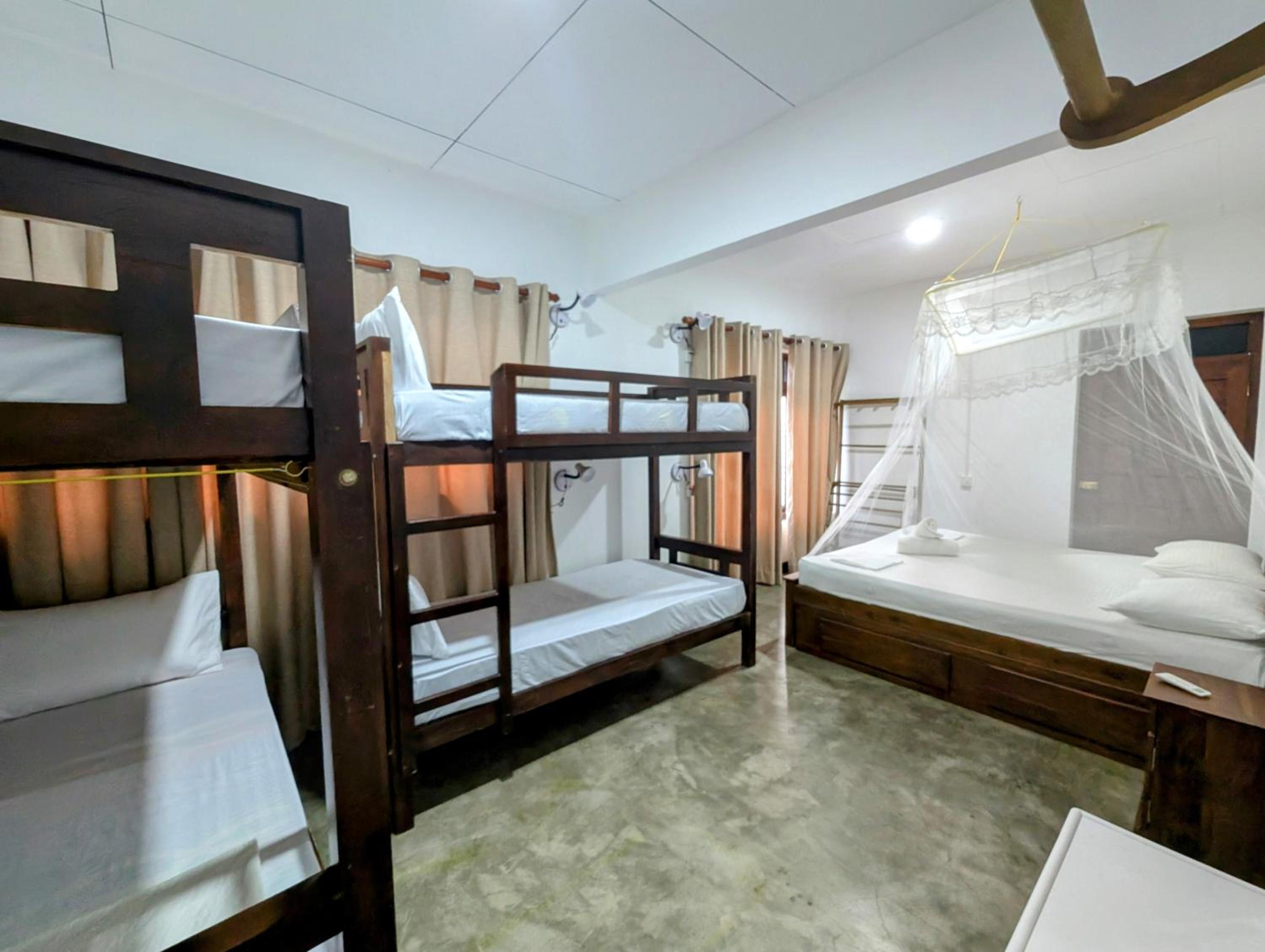 Quadruple Room photo 2