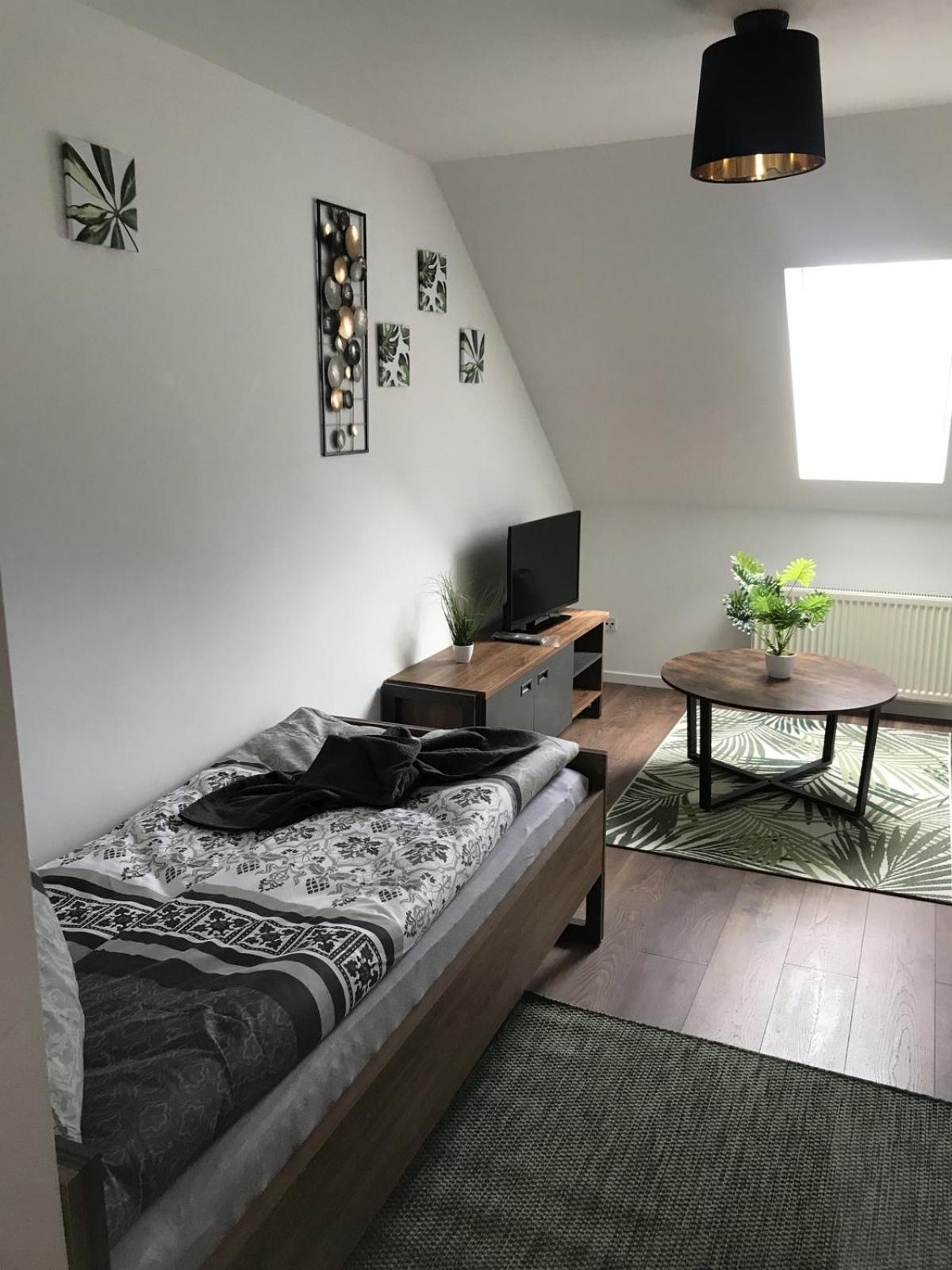 One-Bedroom Apartment photo 1