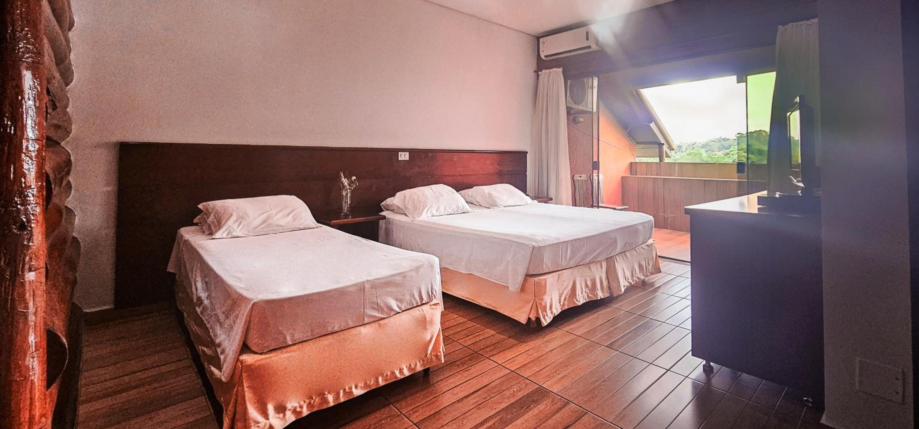 Triple Room with Lake View photo 1