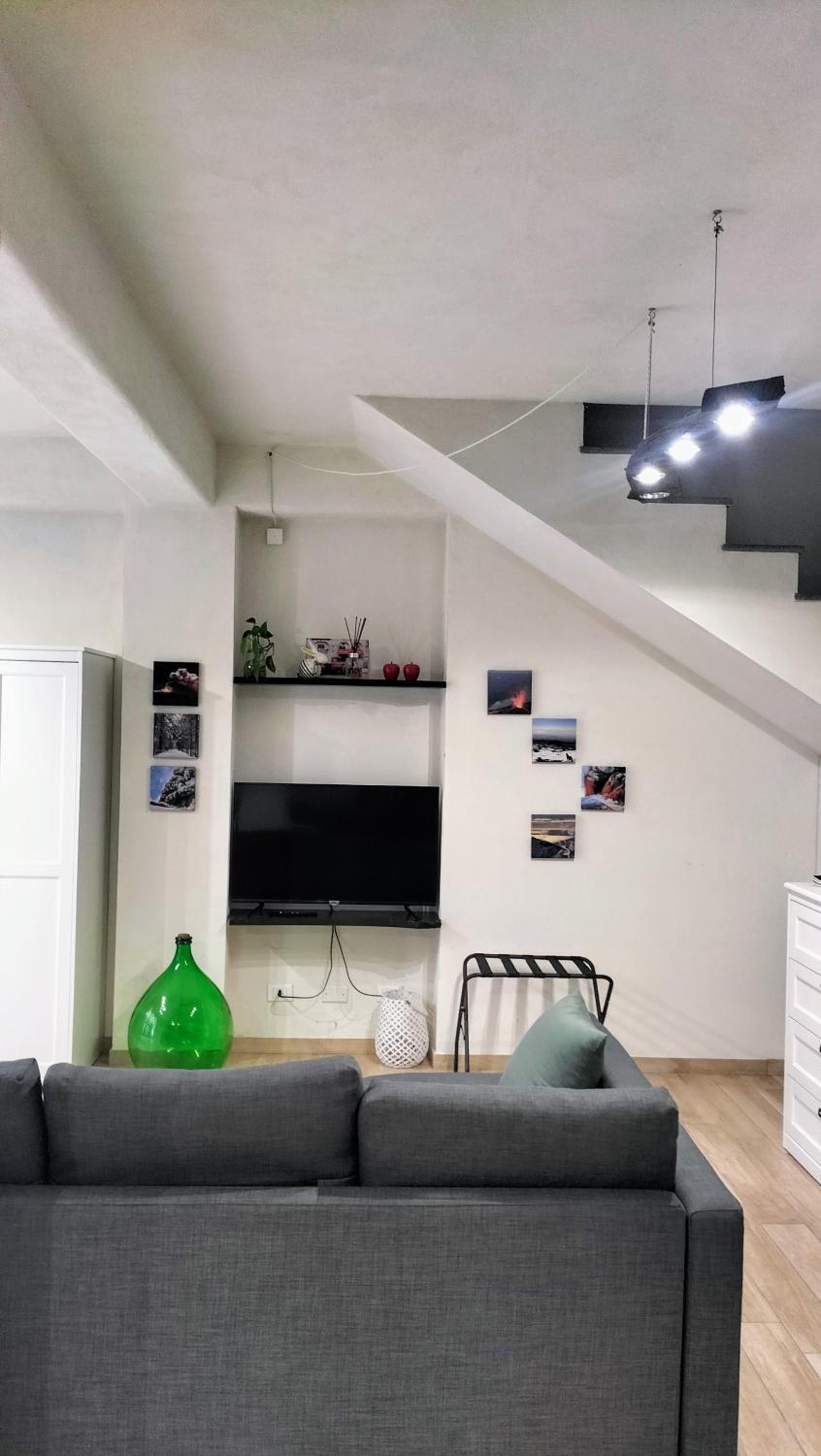One-Bedroom Apartment photo 3