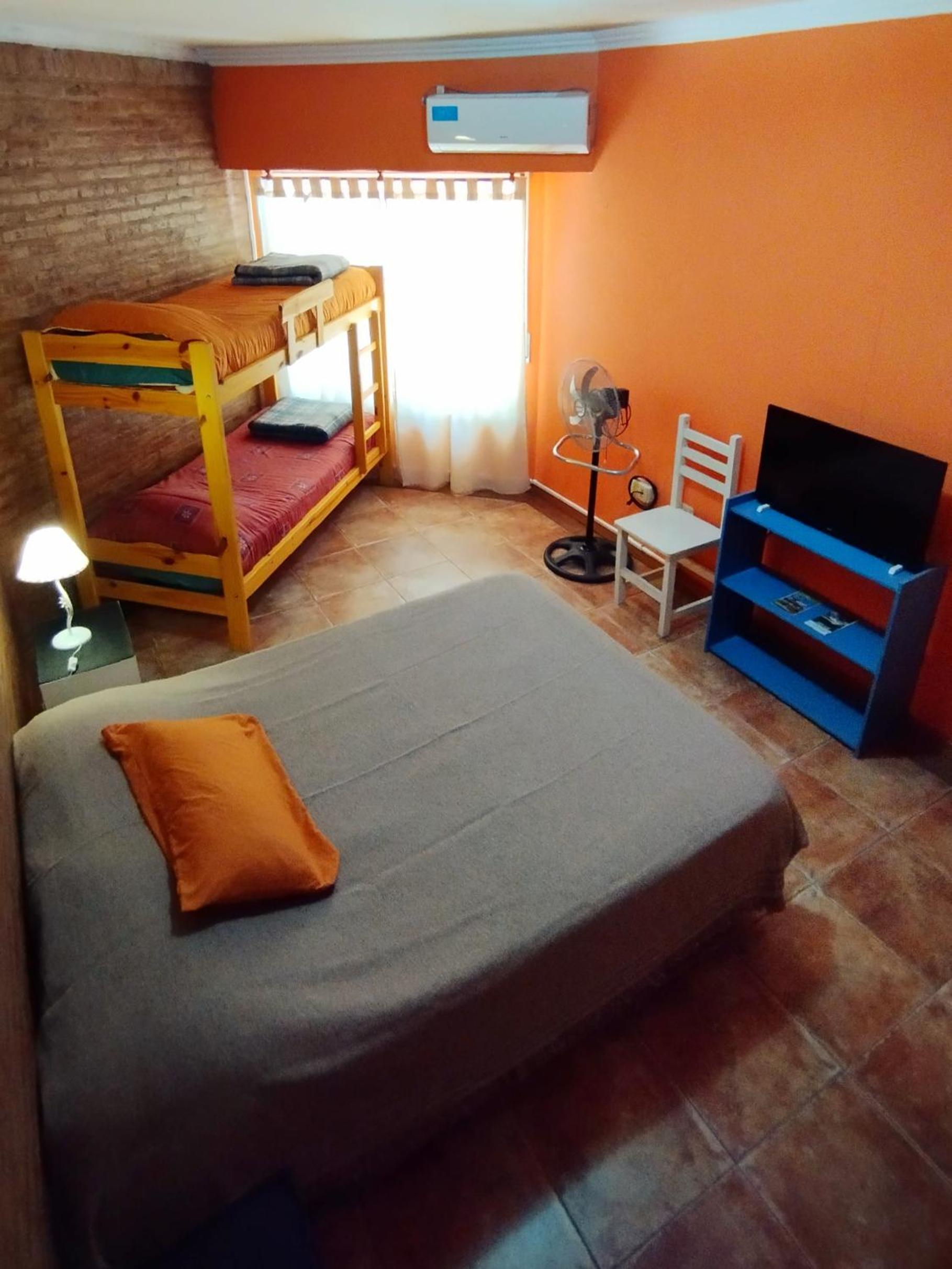 Quadruple Room With Shared Bathroom photo 2
