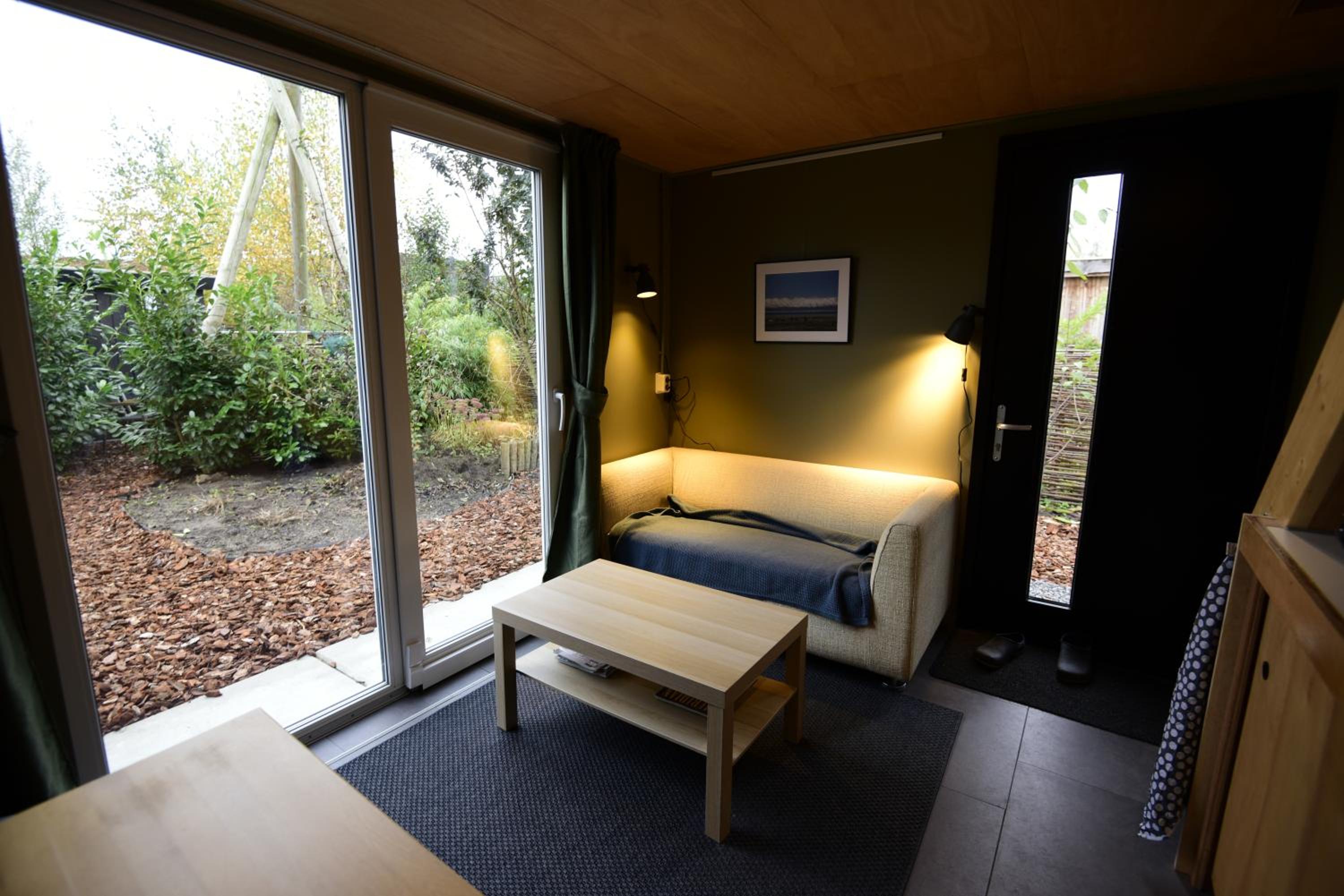 One-Bedroom House photo 1