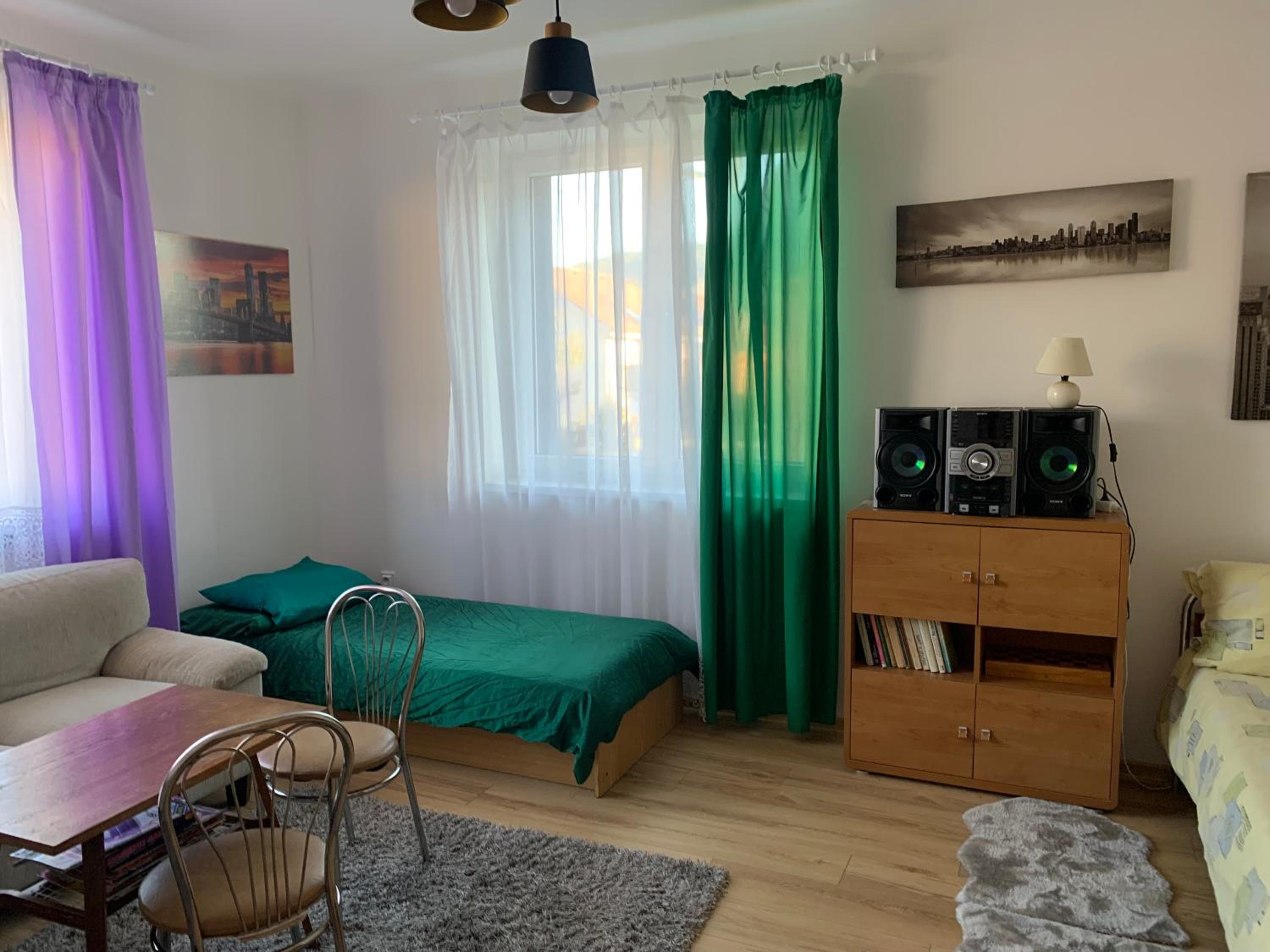 Two-Bedroom House - Photo 18
