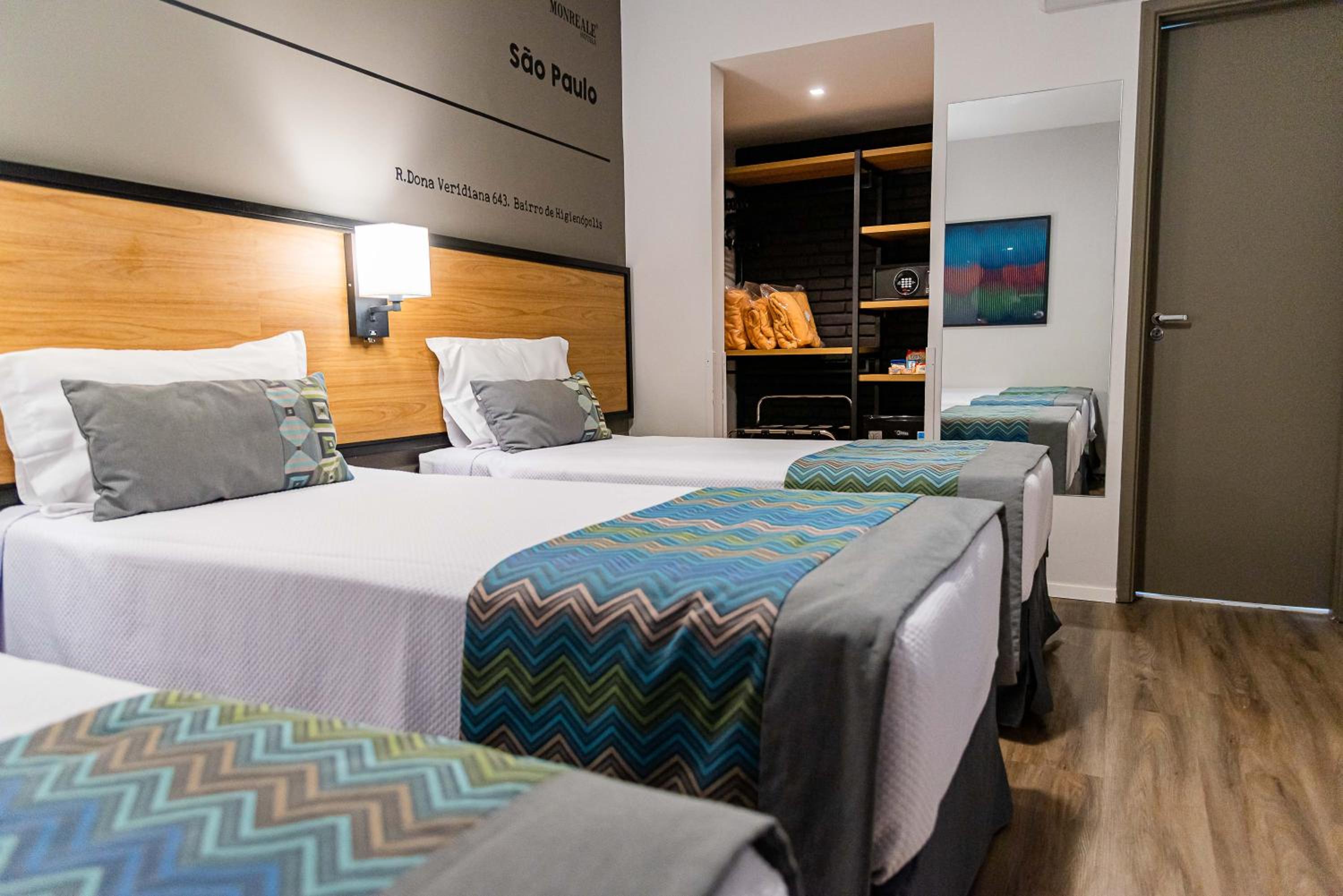 Standard Triple Room with 1 Double Bed and 1 Single Bed