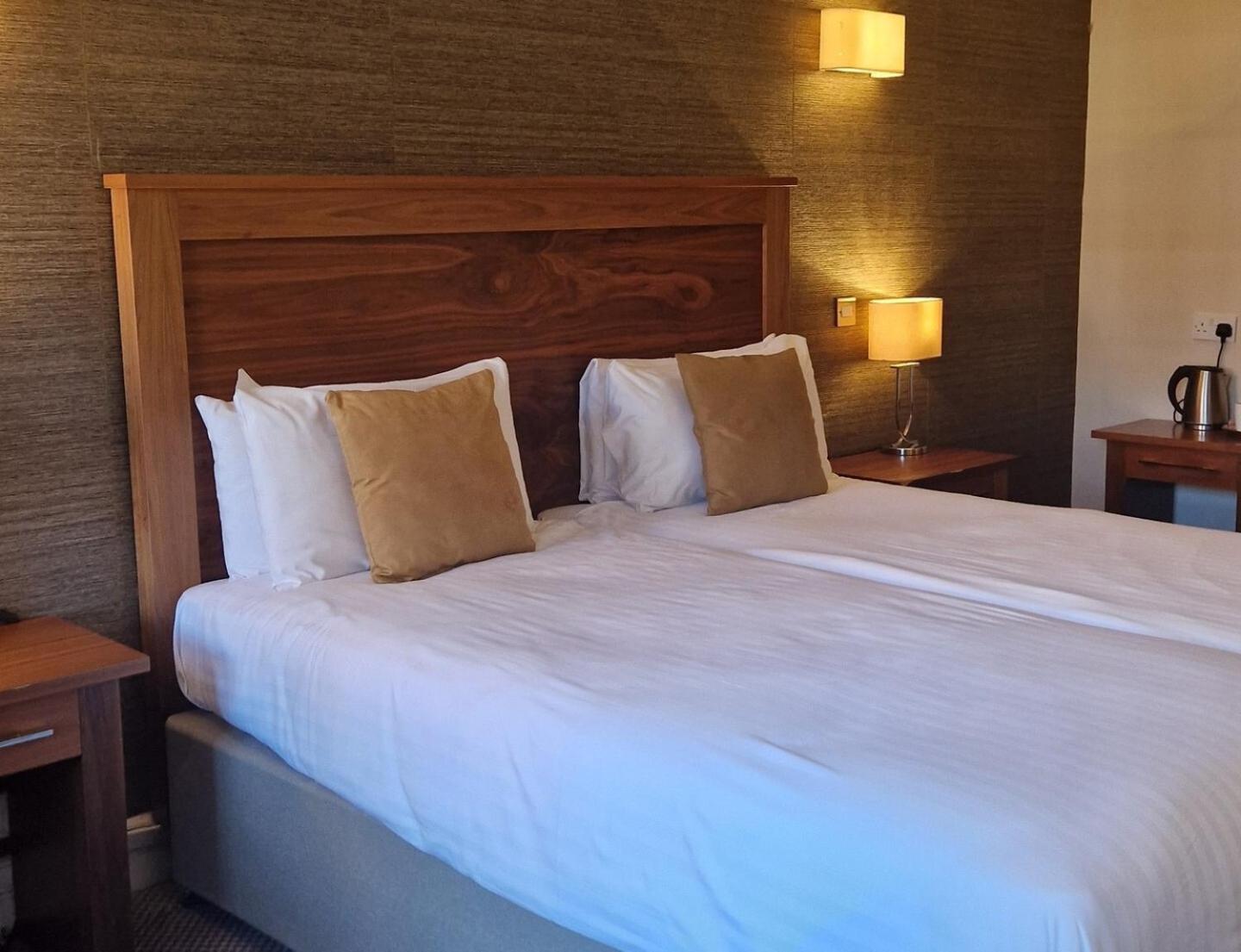 Standard Twin Room - Non-Smoking - Photo 7