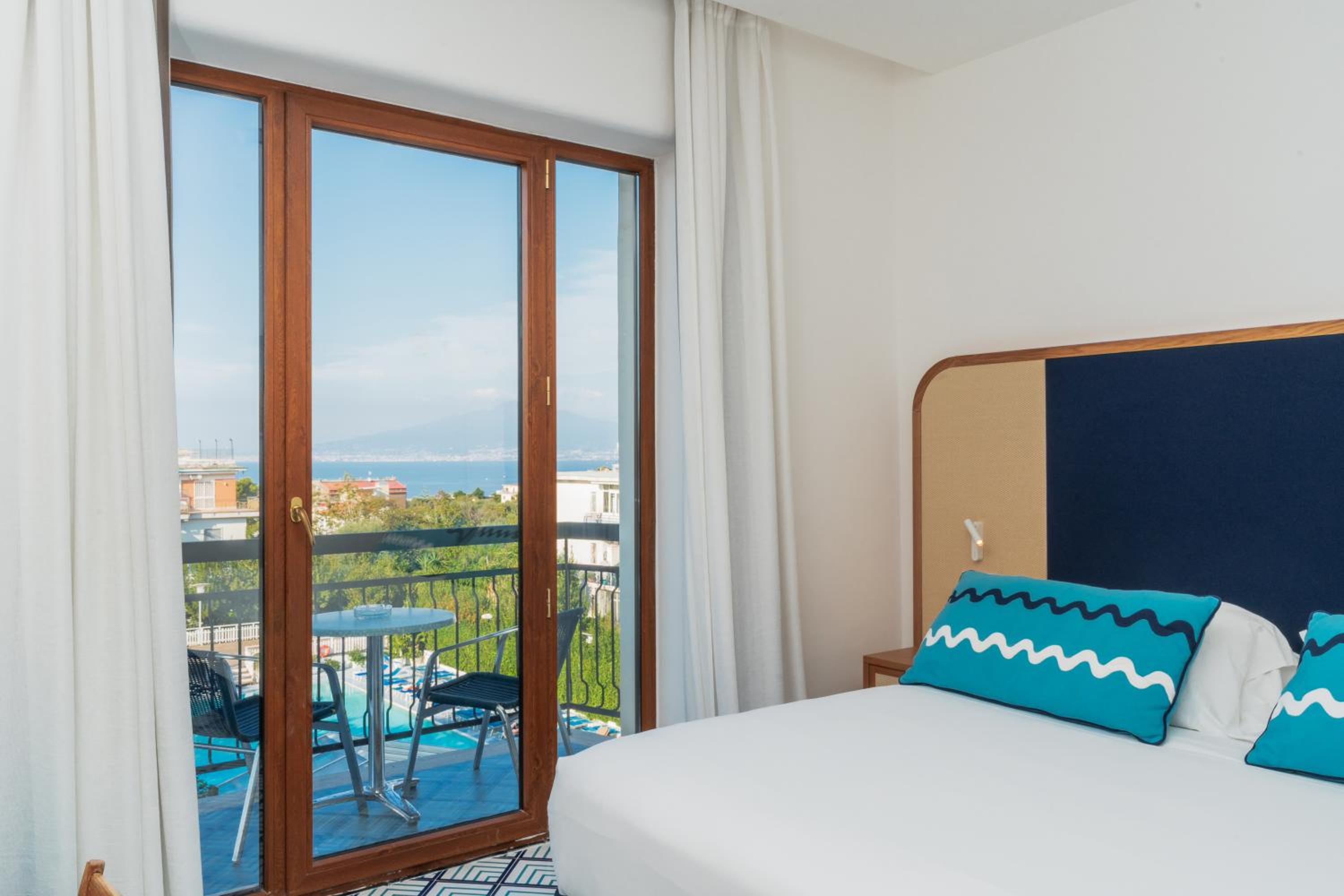 Superior Double or Twin Room with Balcony - Photo 4
