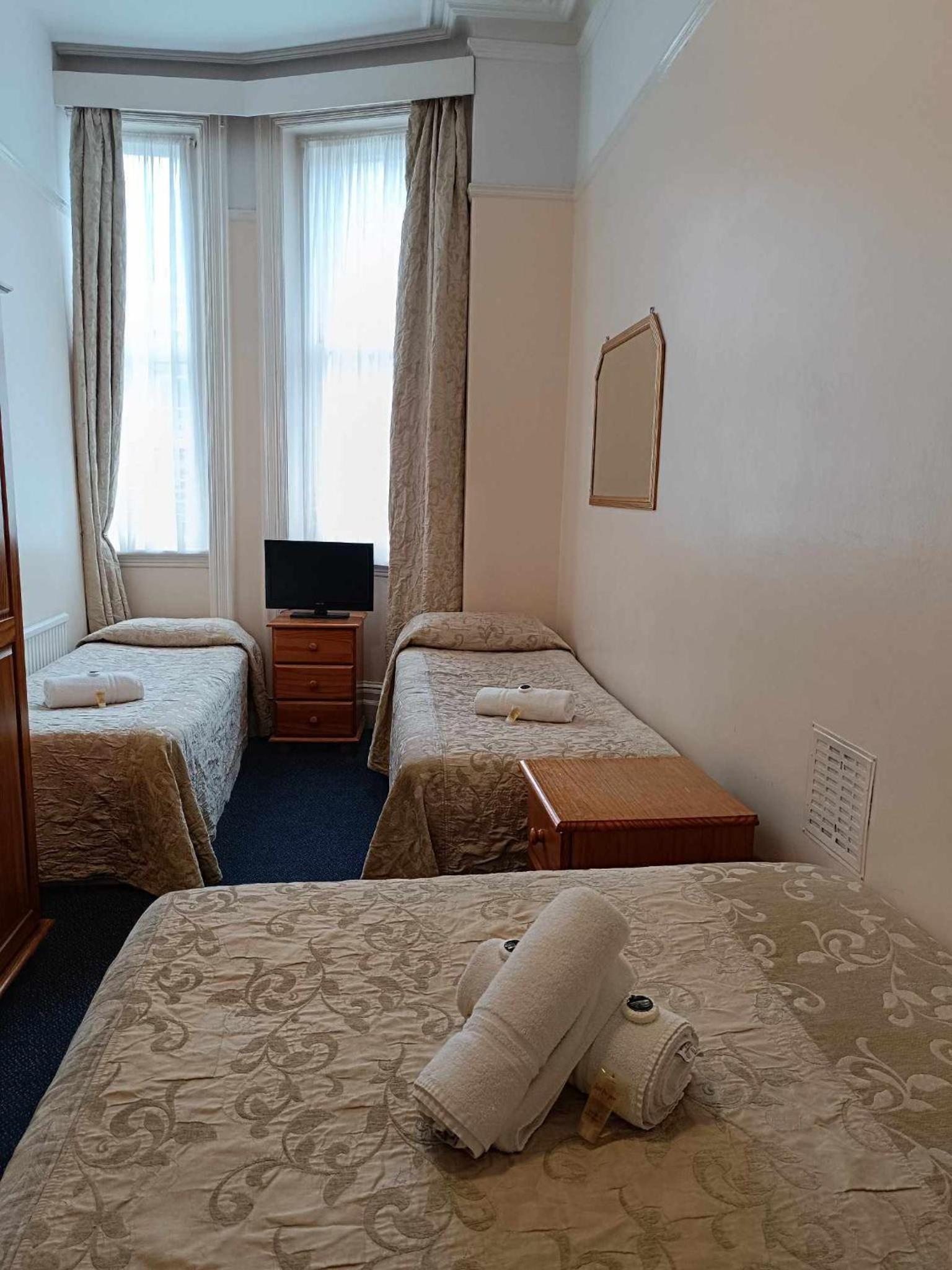 Standard Quadruple Room photo 2