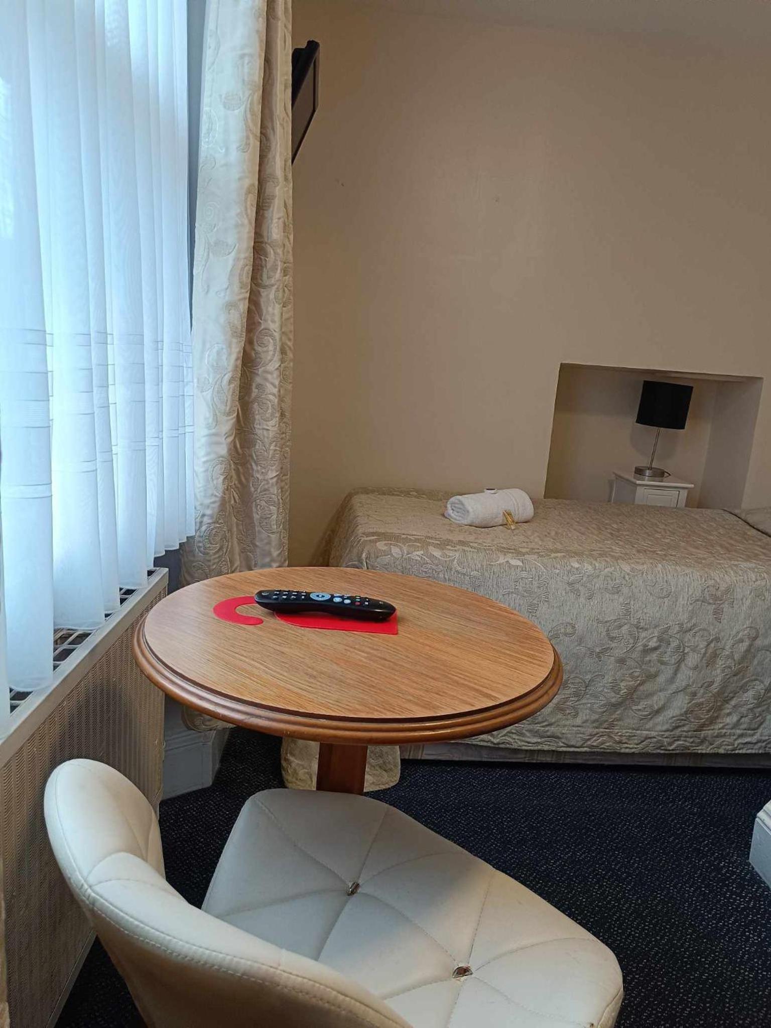 Single Room with Shower photo 2