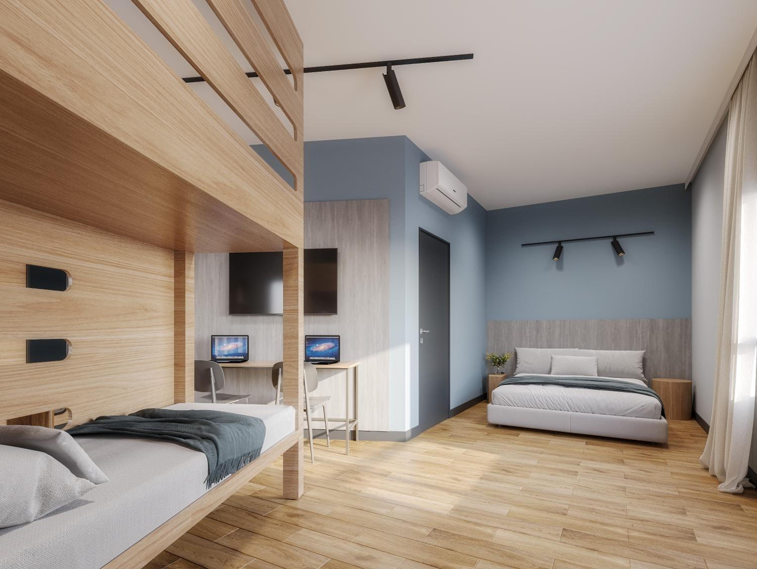 Standard Triple Room With One Double And One Single Bed - Mobility Accessible photo 3