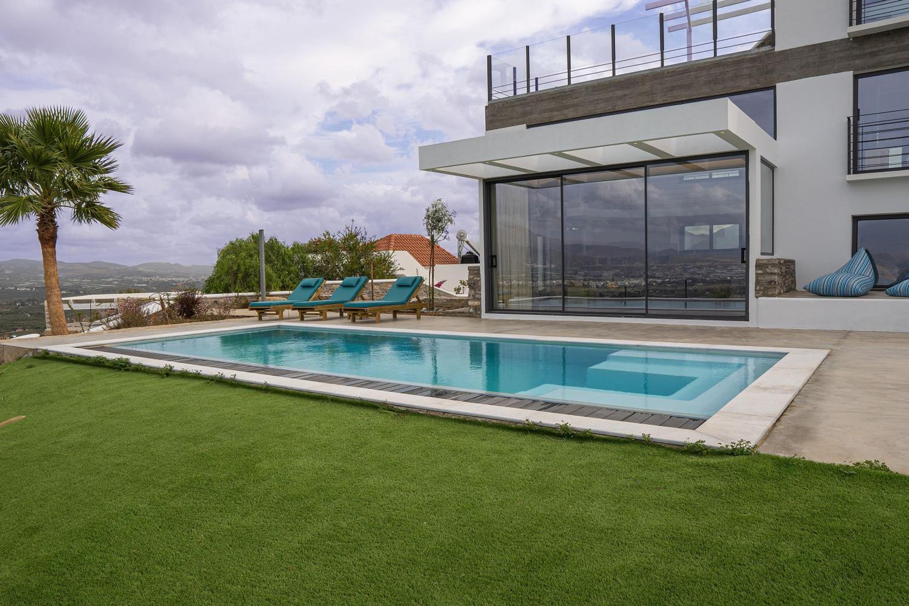 Villa with Private Pool photo 3