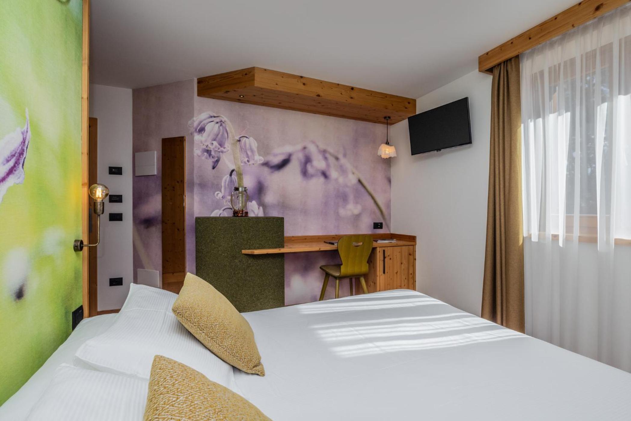 Double or Twin Room with Balcony photo 3