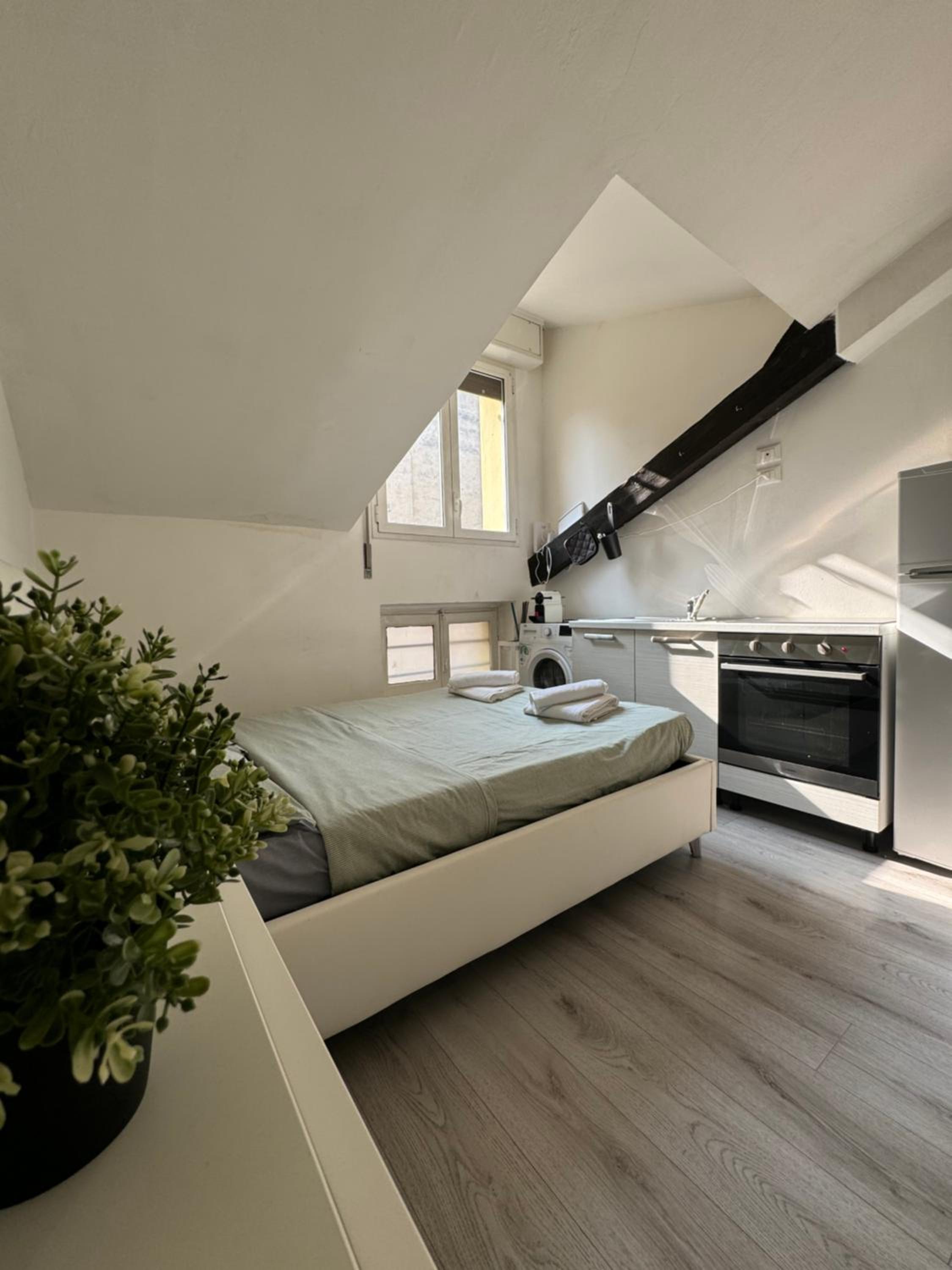One-Bedroom Apartment