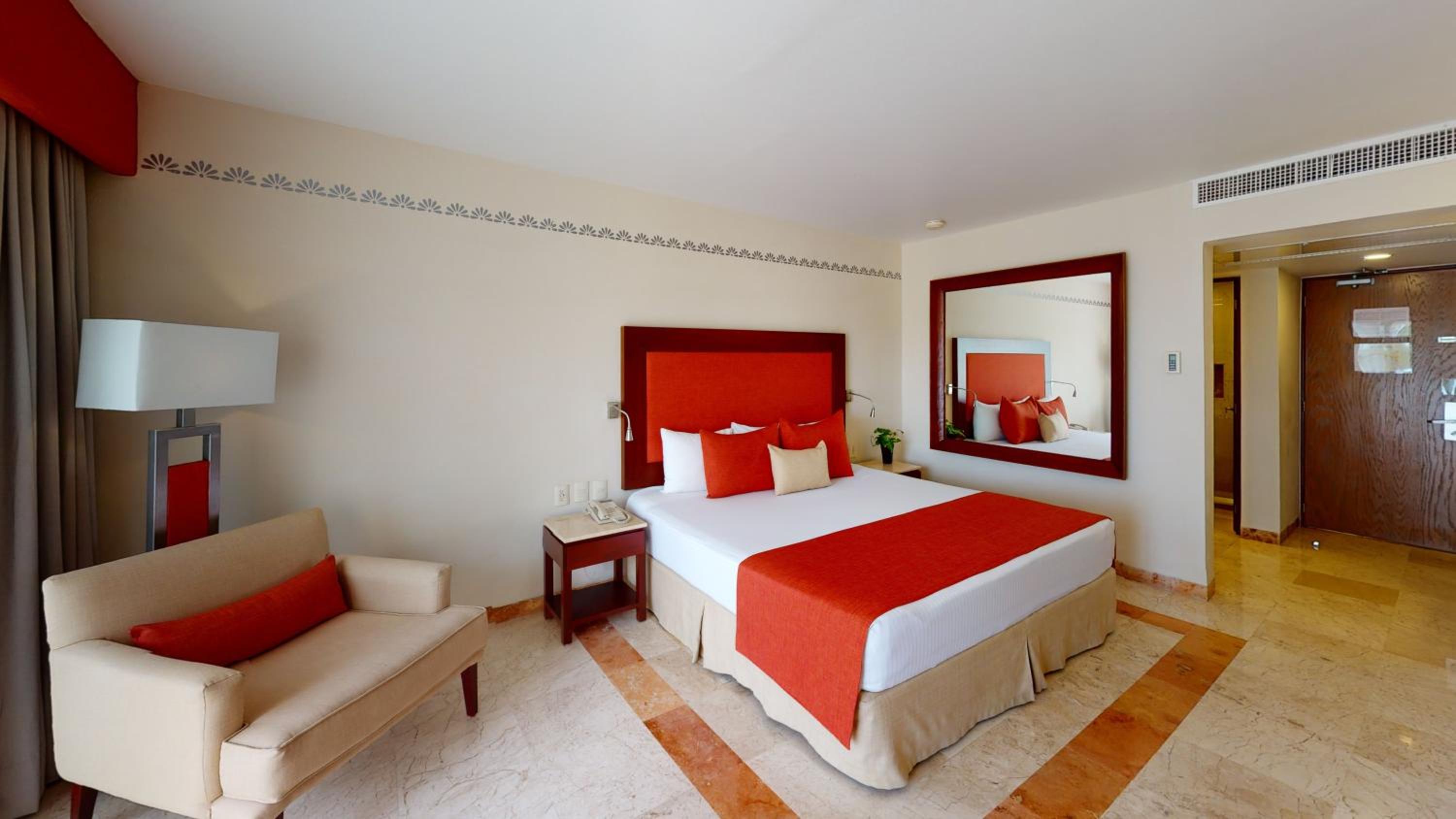 Deluxe con acceso directo a la piscina y vista al mar (solo para adultos)