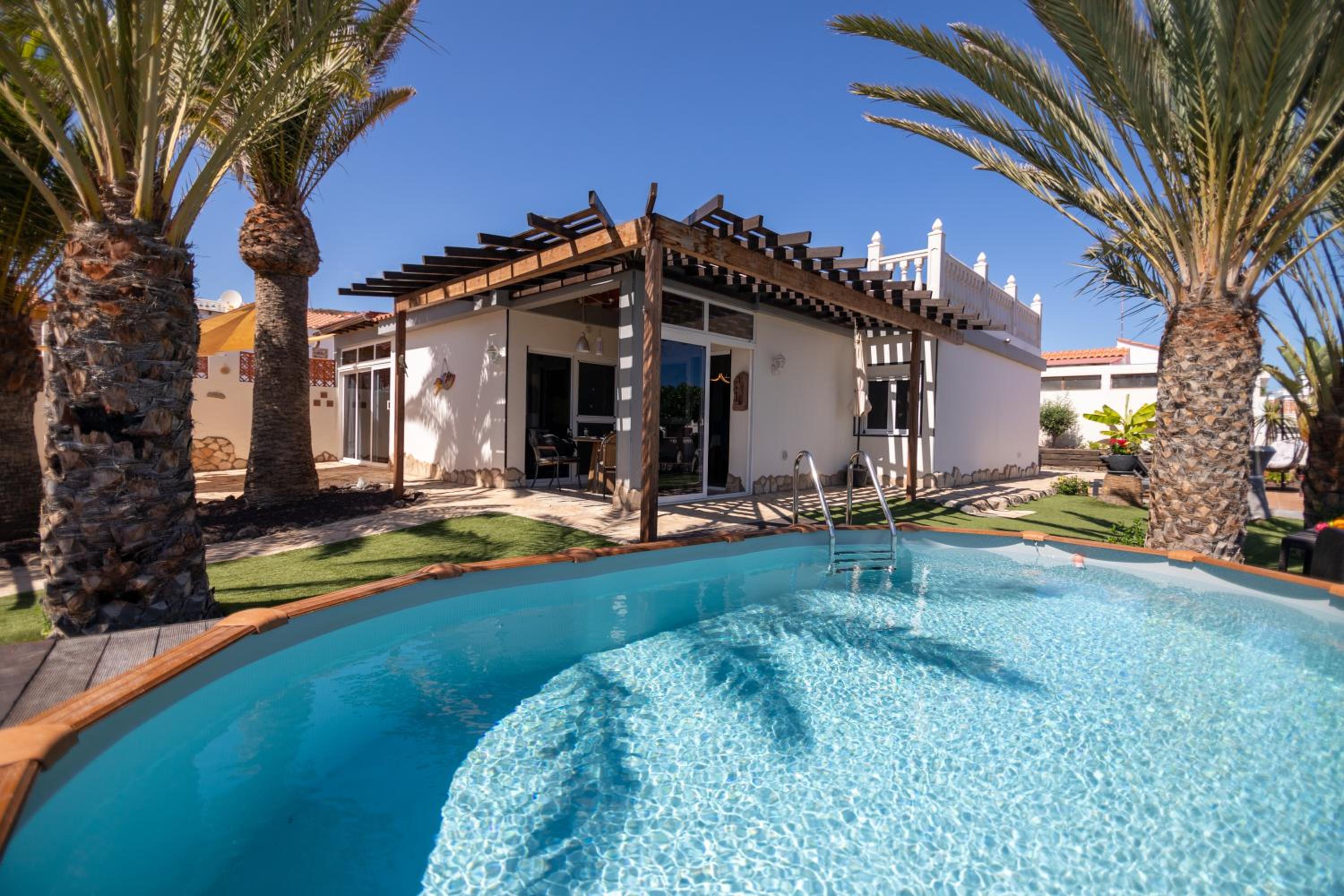 Villa with Private Pool photo 3