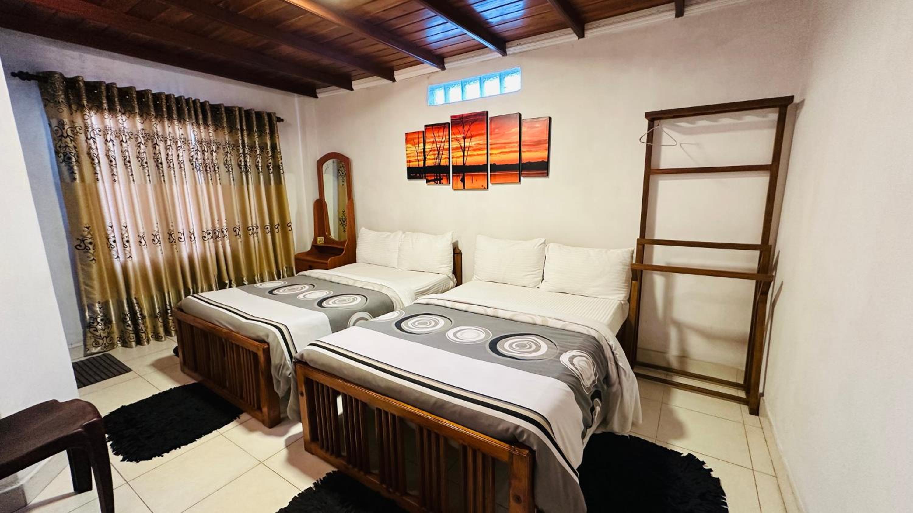 Three-Bedroom House photo 3