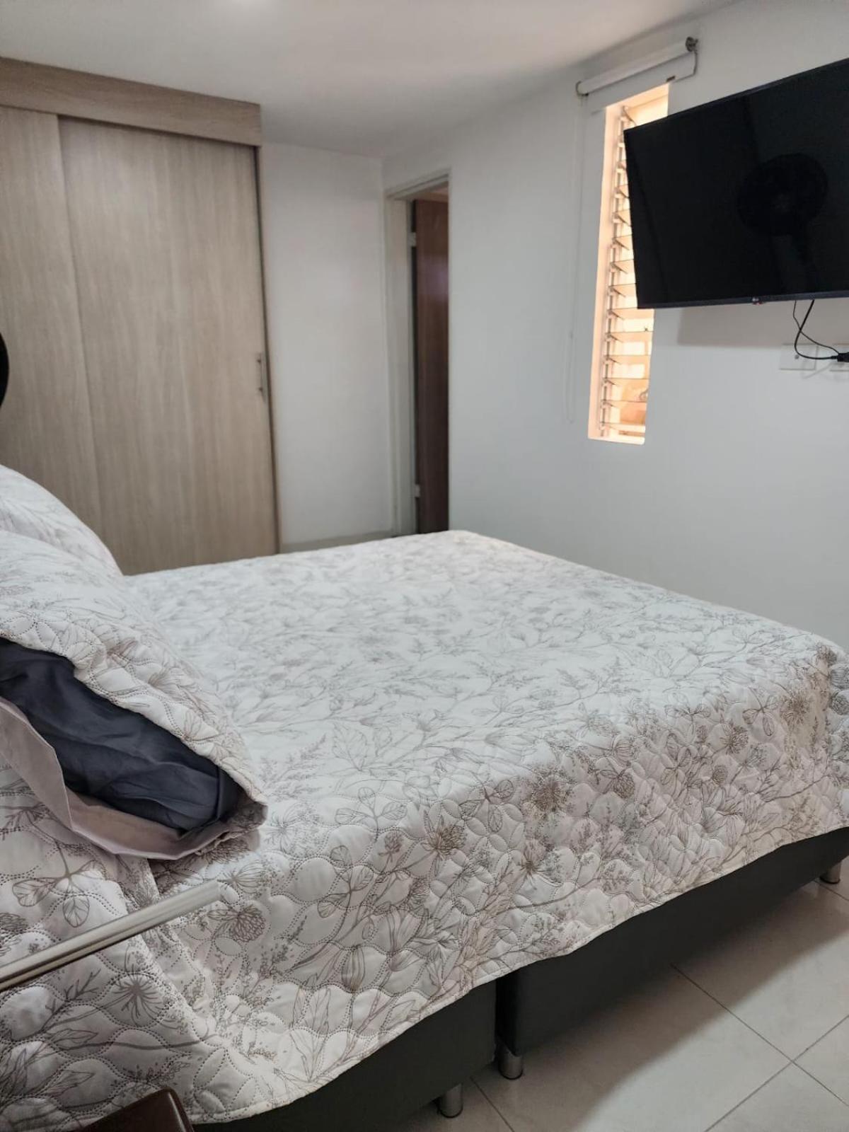 Two-Bedroom House photo 2