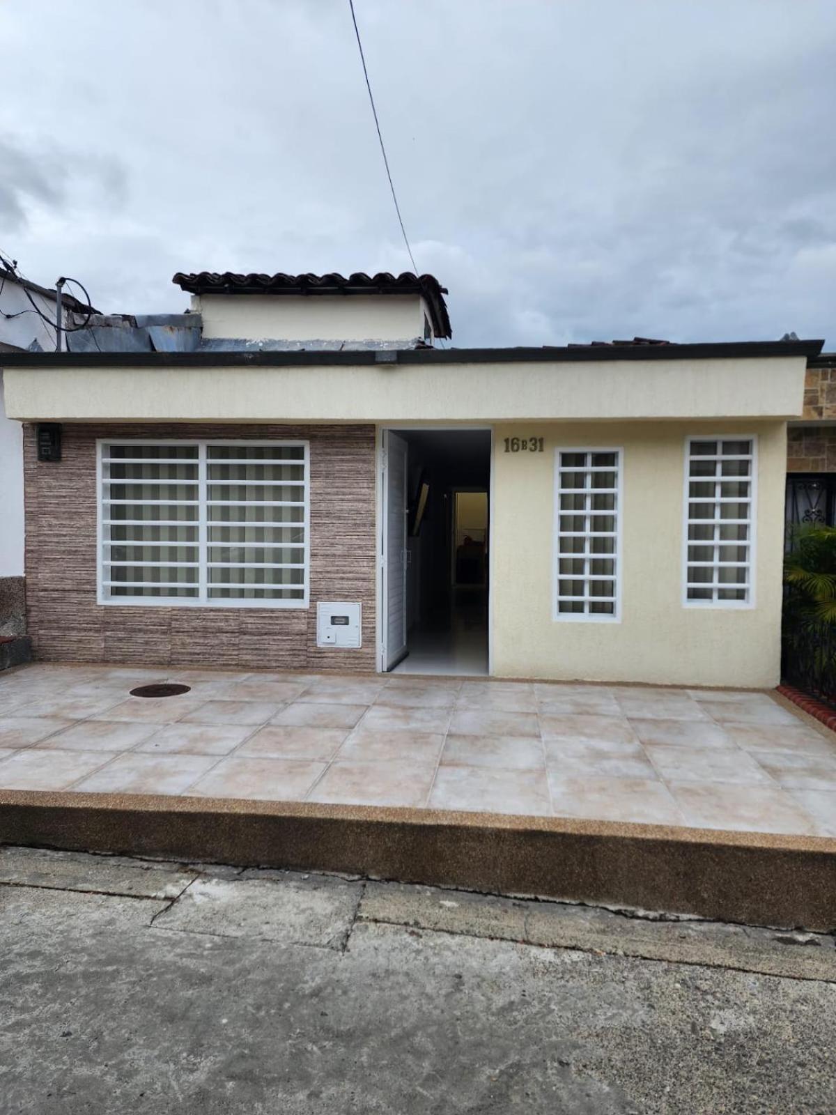 Two-Bedroom House photo 3