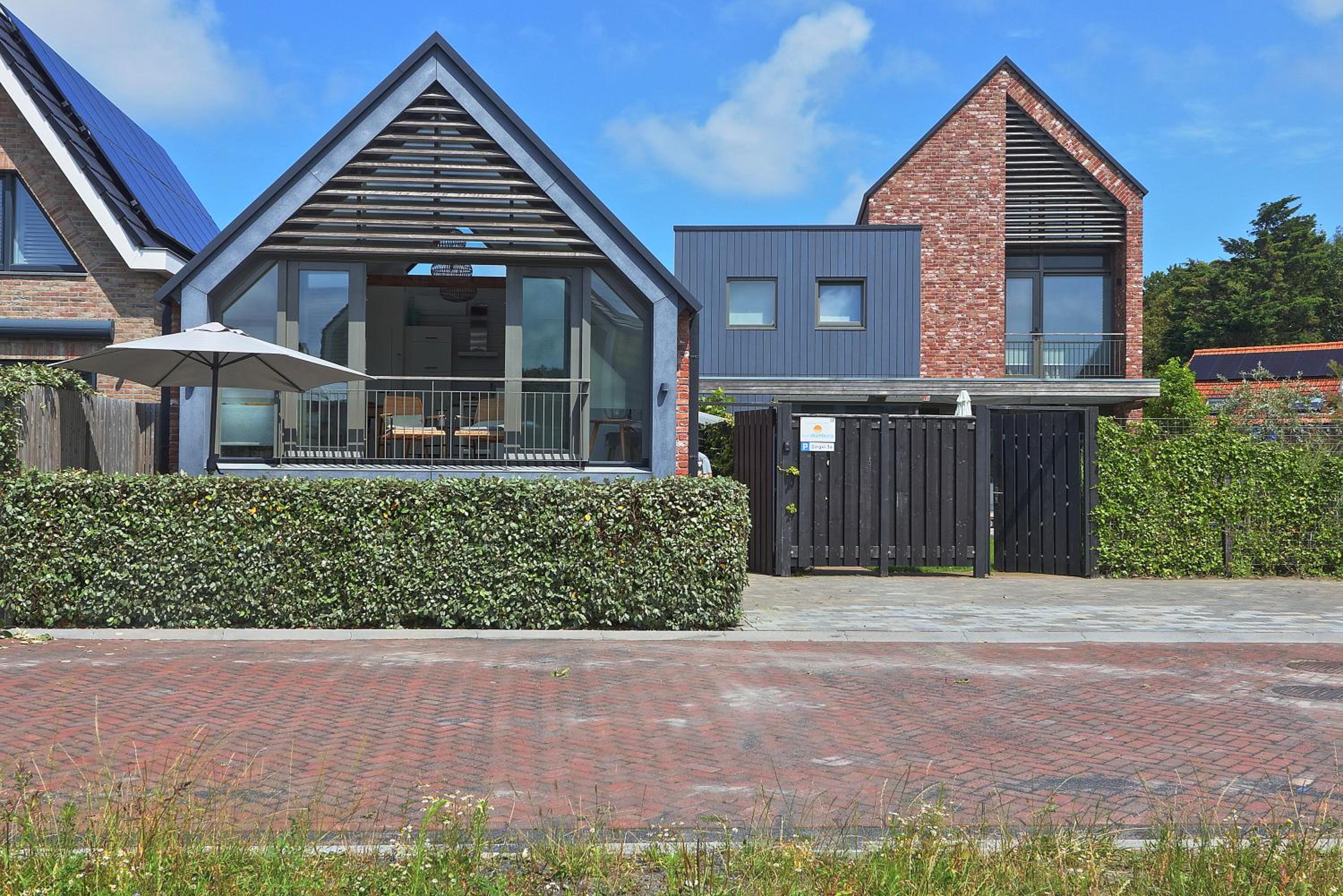 Two-Bedroom House photo 3