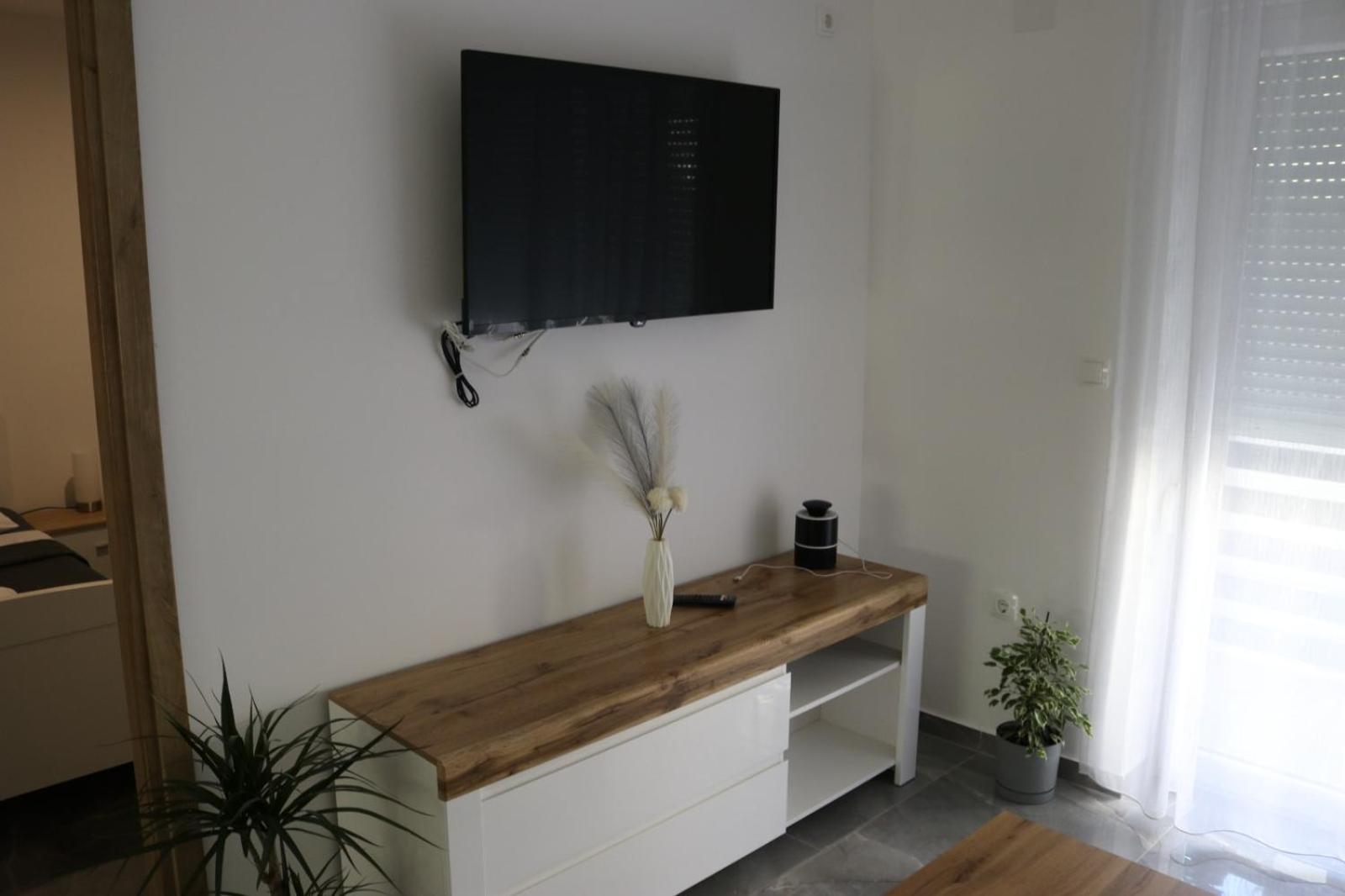 Superior One-Bedroom Apartment with Balcony