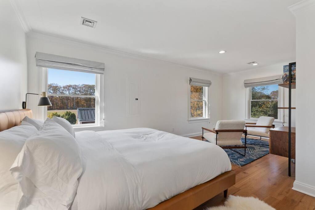 Four-Bedroom House photo 1