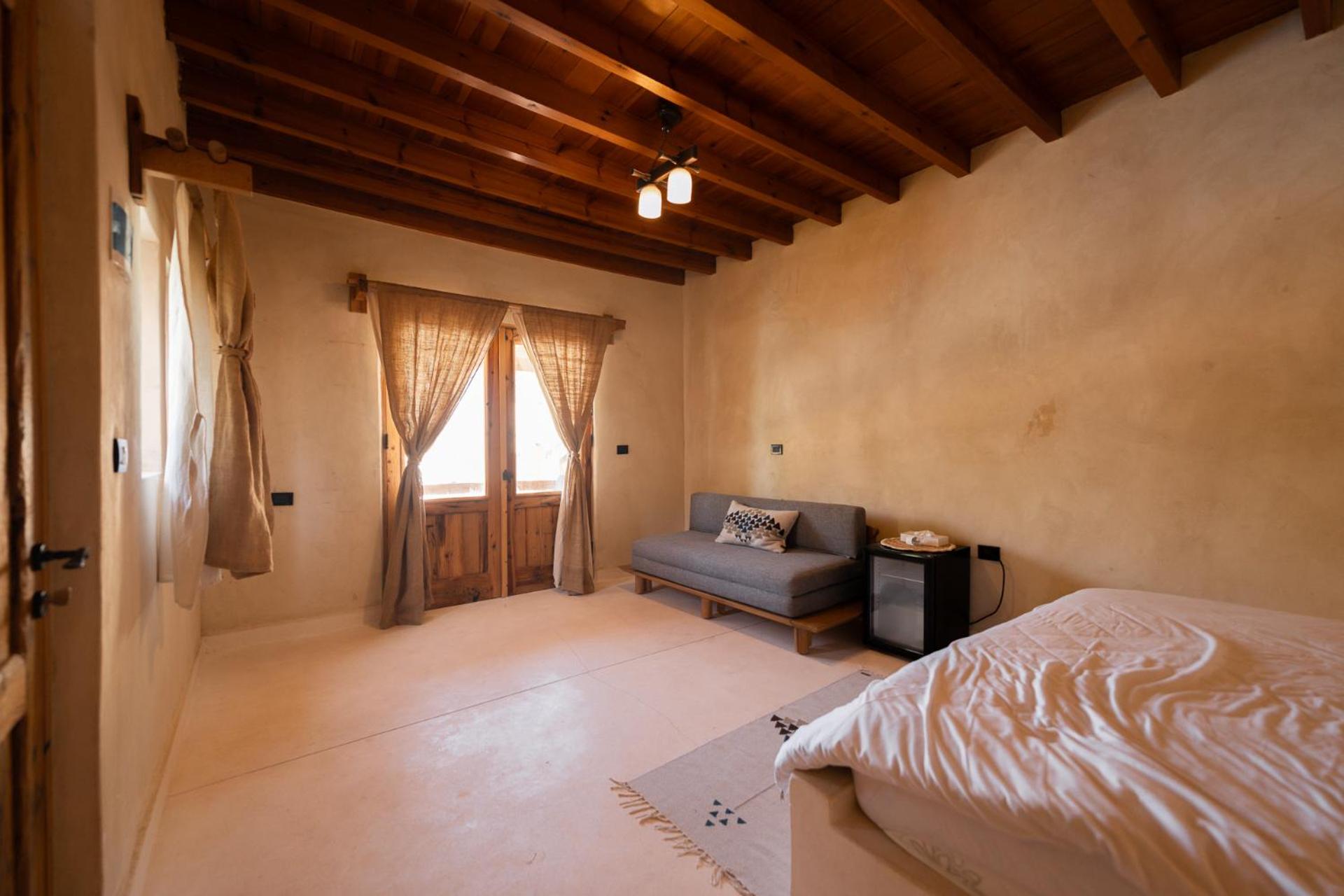 Suite with Balcony - Photo 3