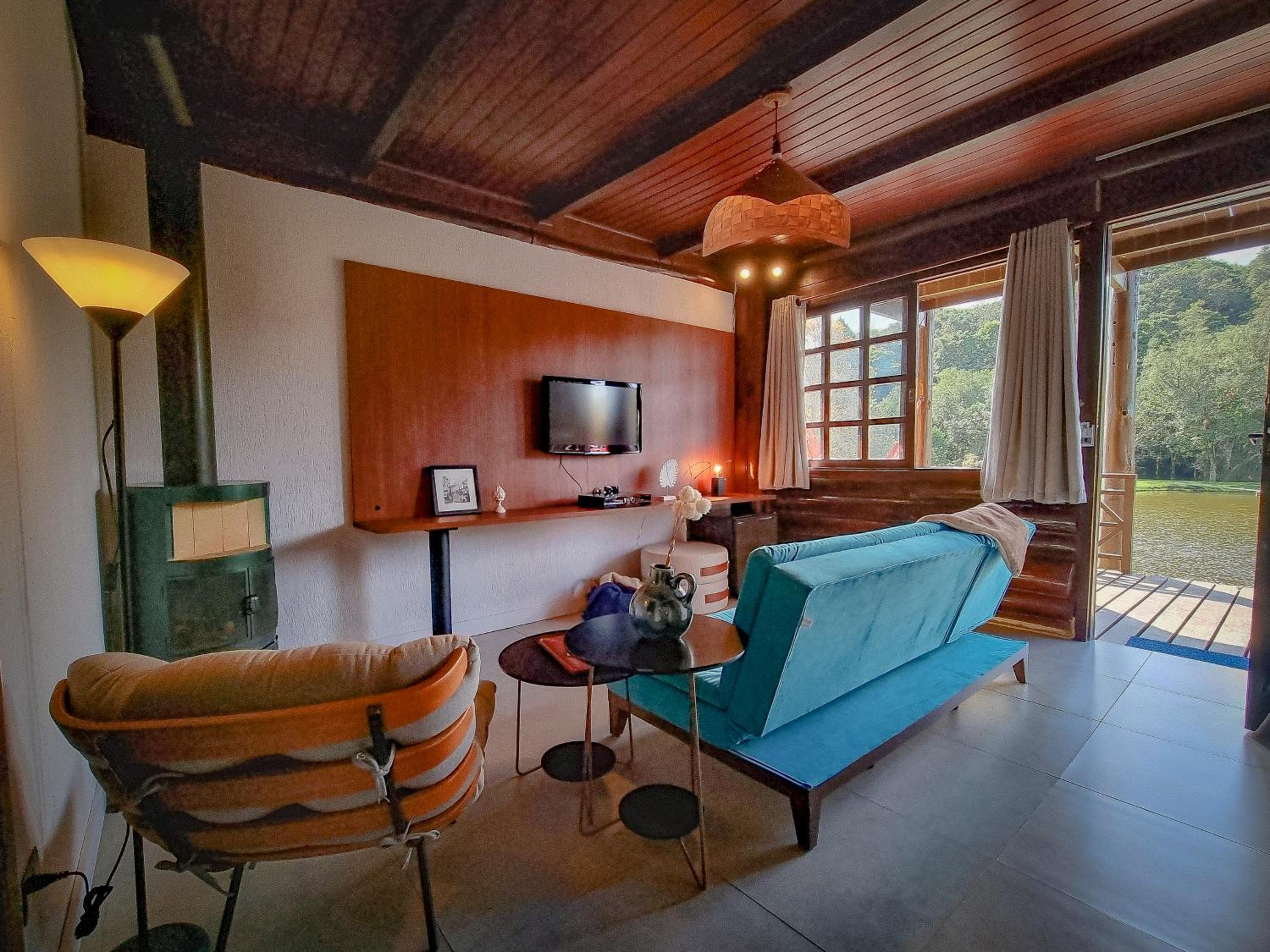 Deluxe Family Room photo 1