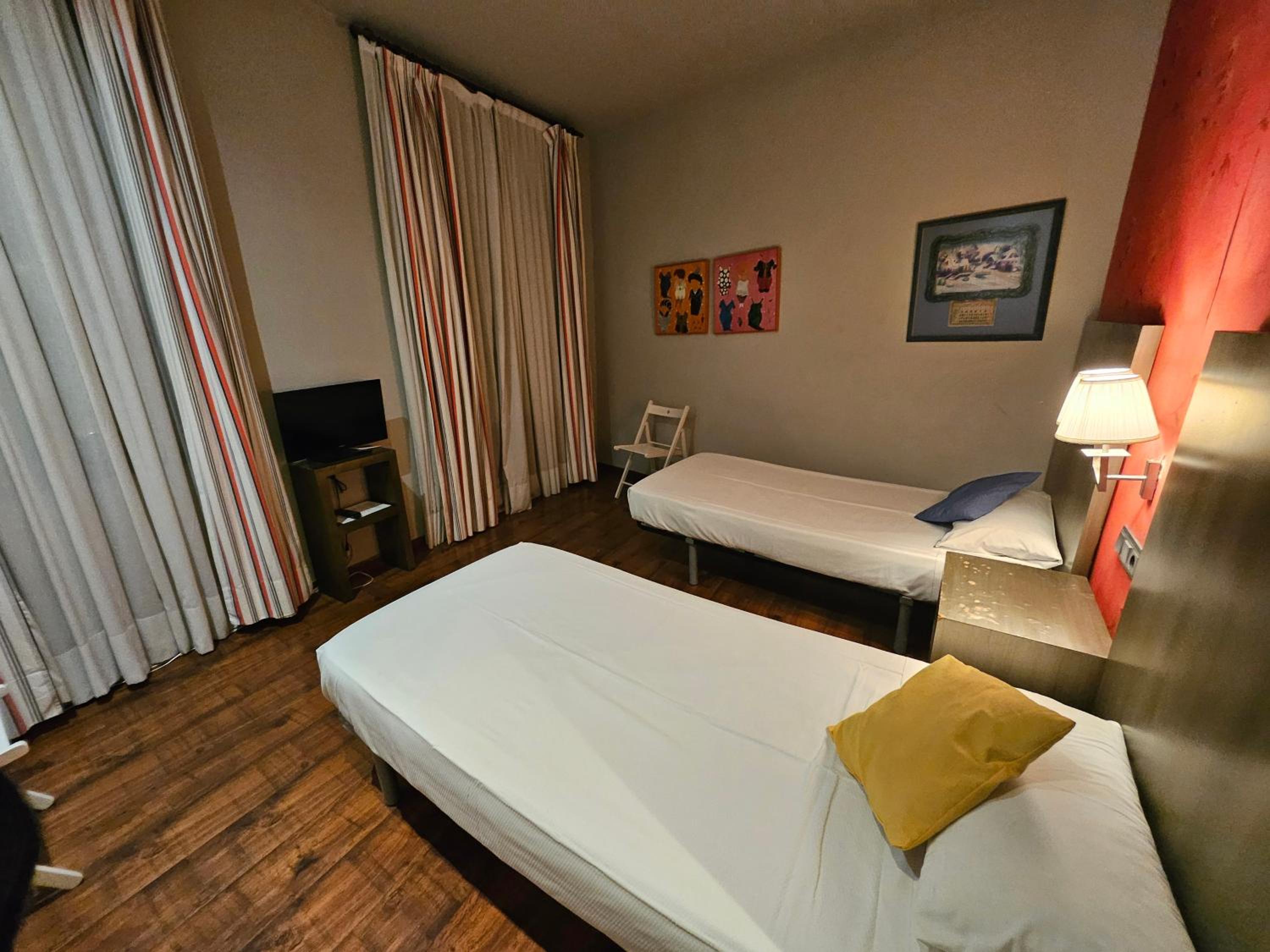 Twin Room with Balcony photo 2