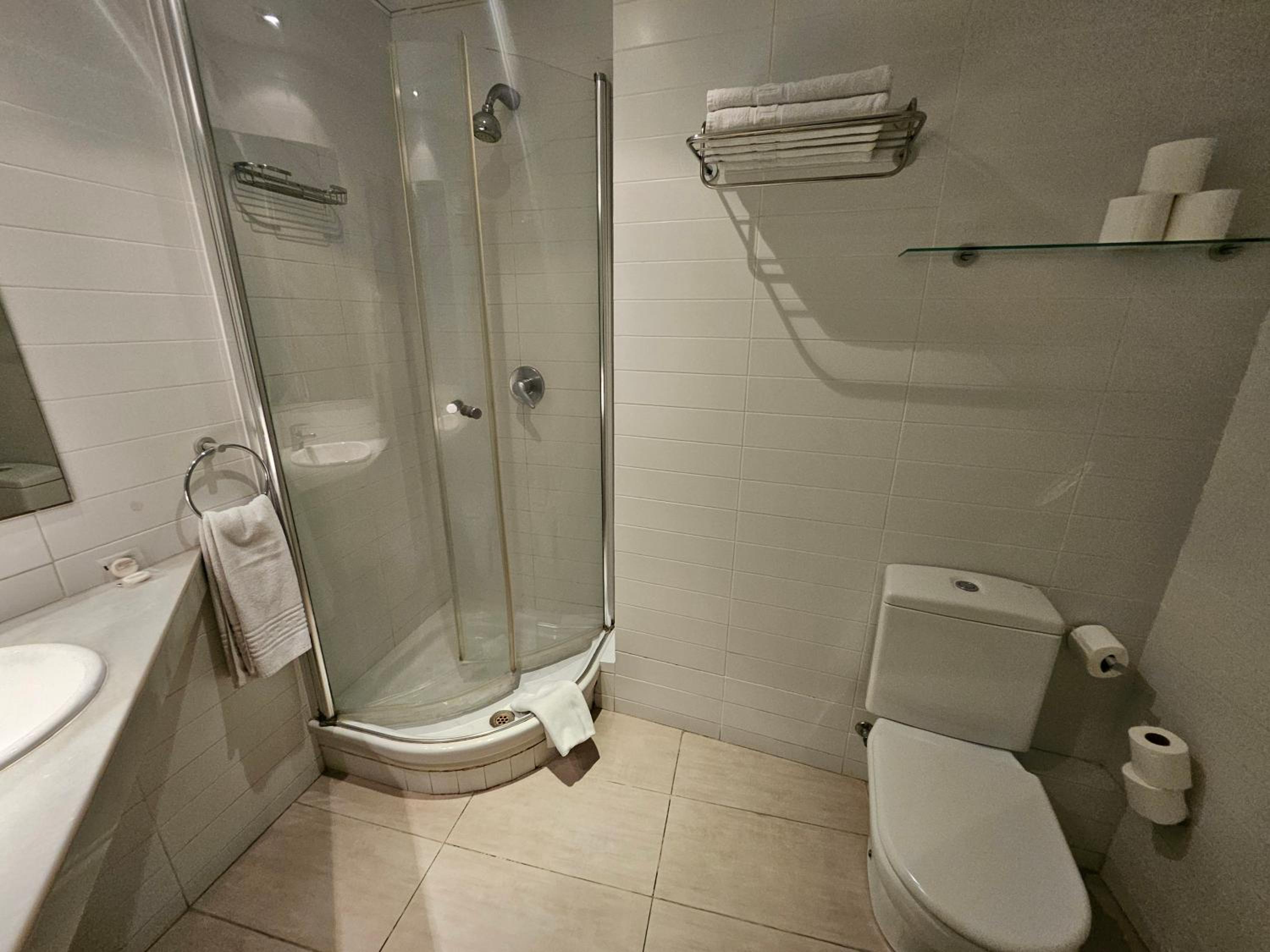 Twin Room with Balcony photo 3