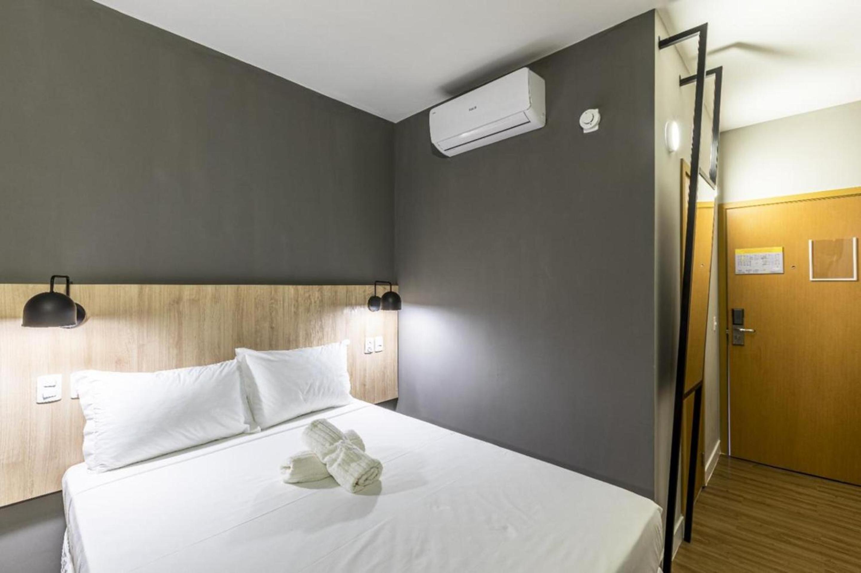 Deluxe Room (2 Adults + 1 Child) photo 1